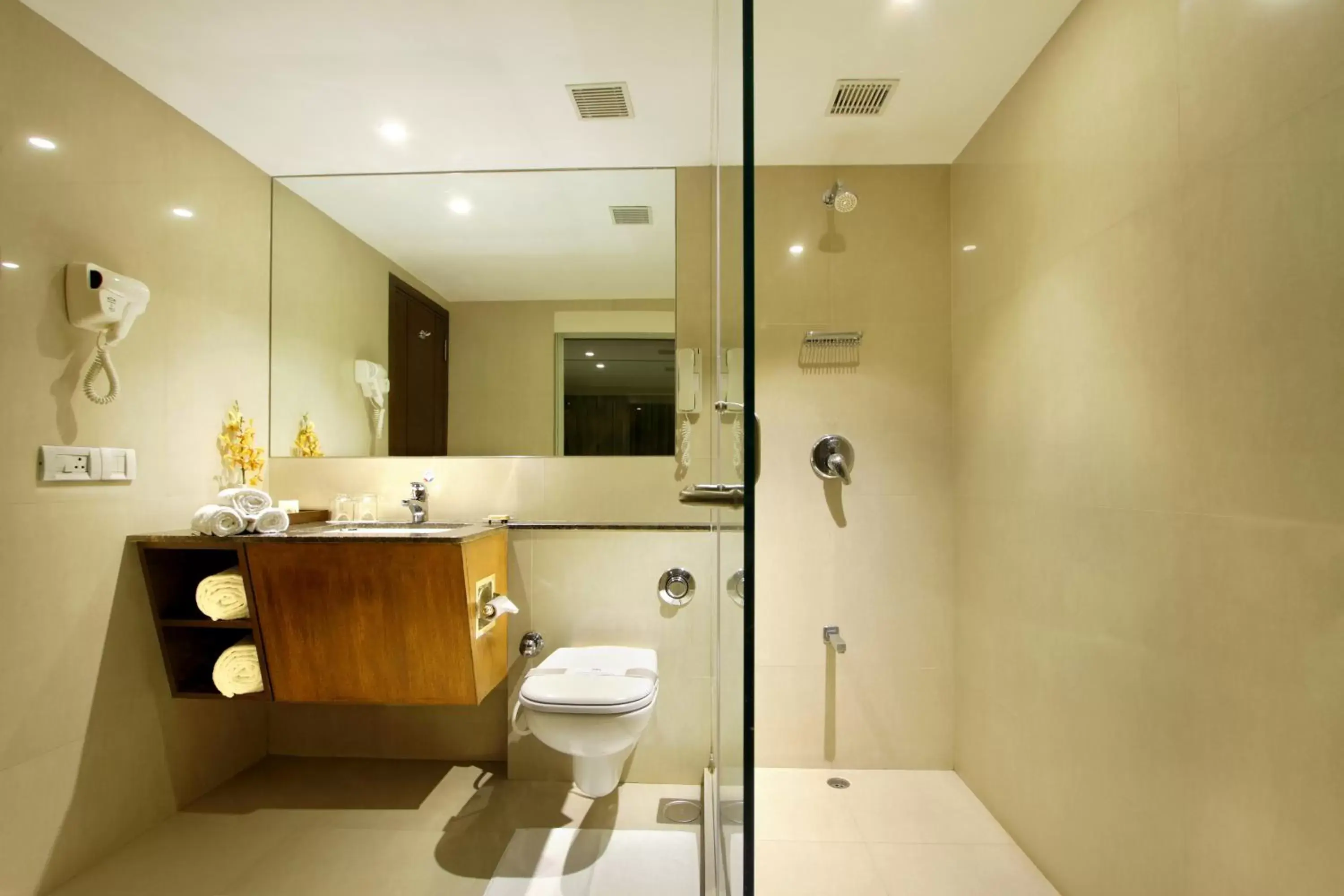 Toilet, Bathroom in Hotel Express Towers
