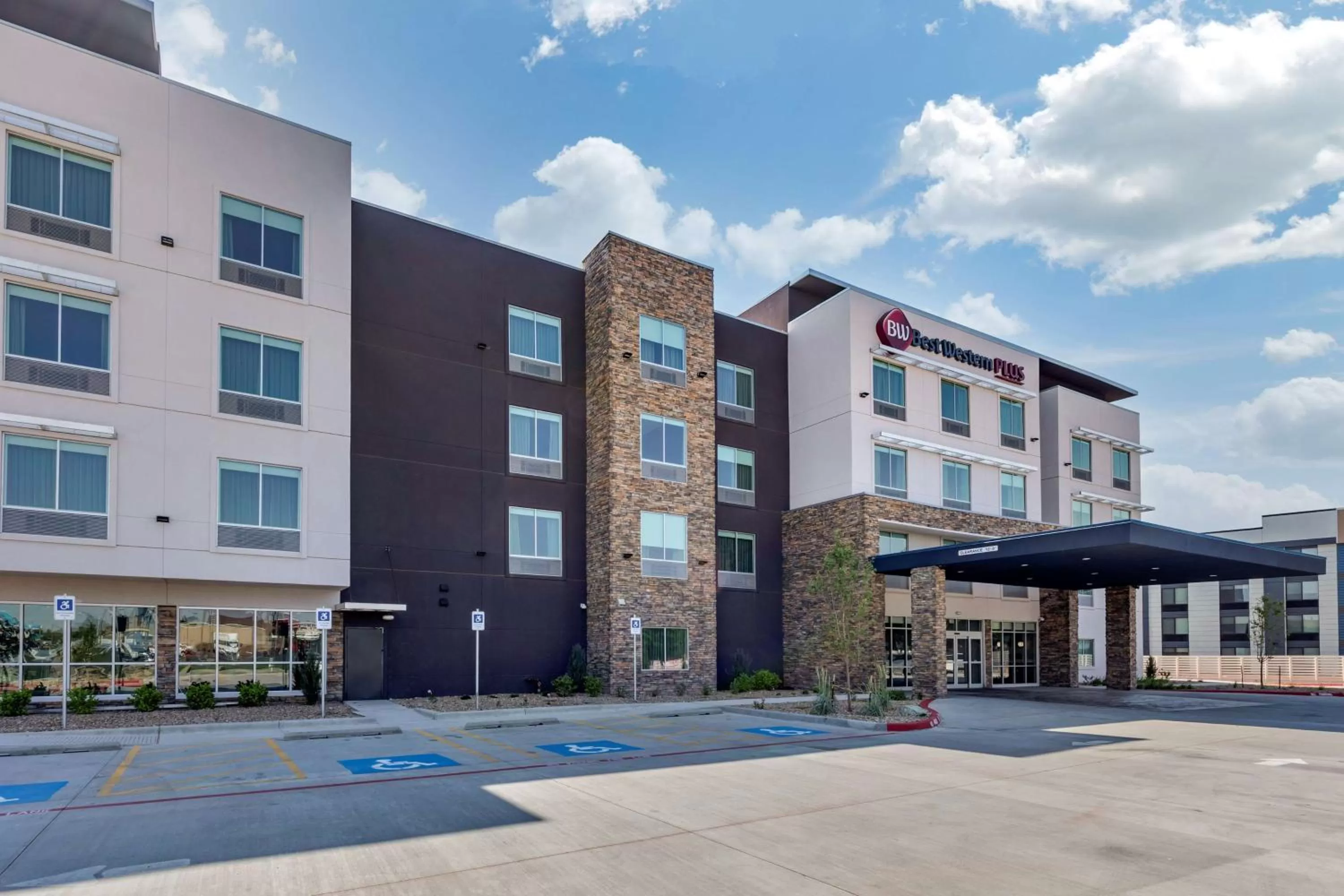 Property building in Best Western Plus Amarillo East Hotel