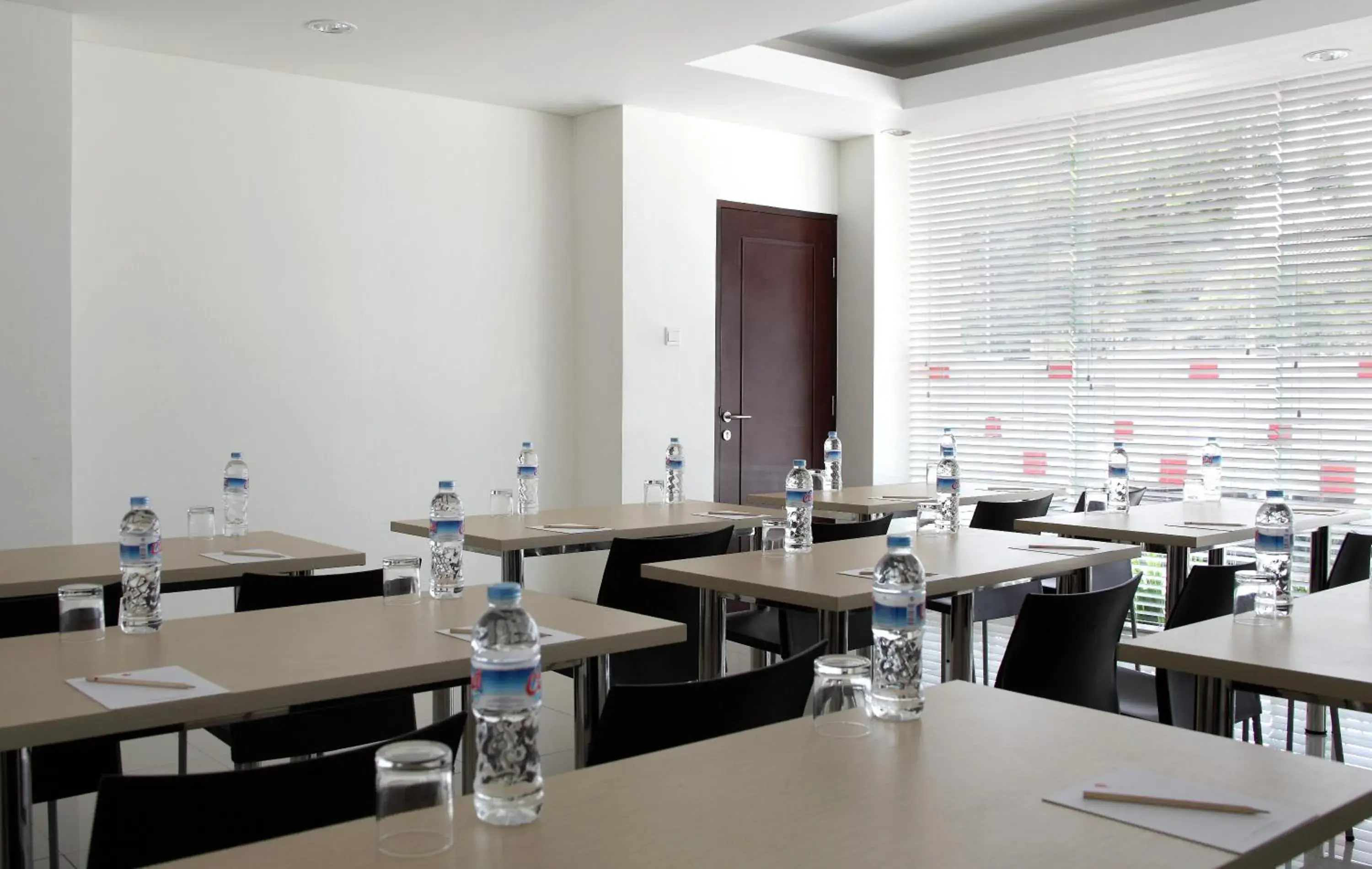 Business facilities, Restaurant/Places to Eat in Hotel Amaris Tendean