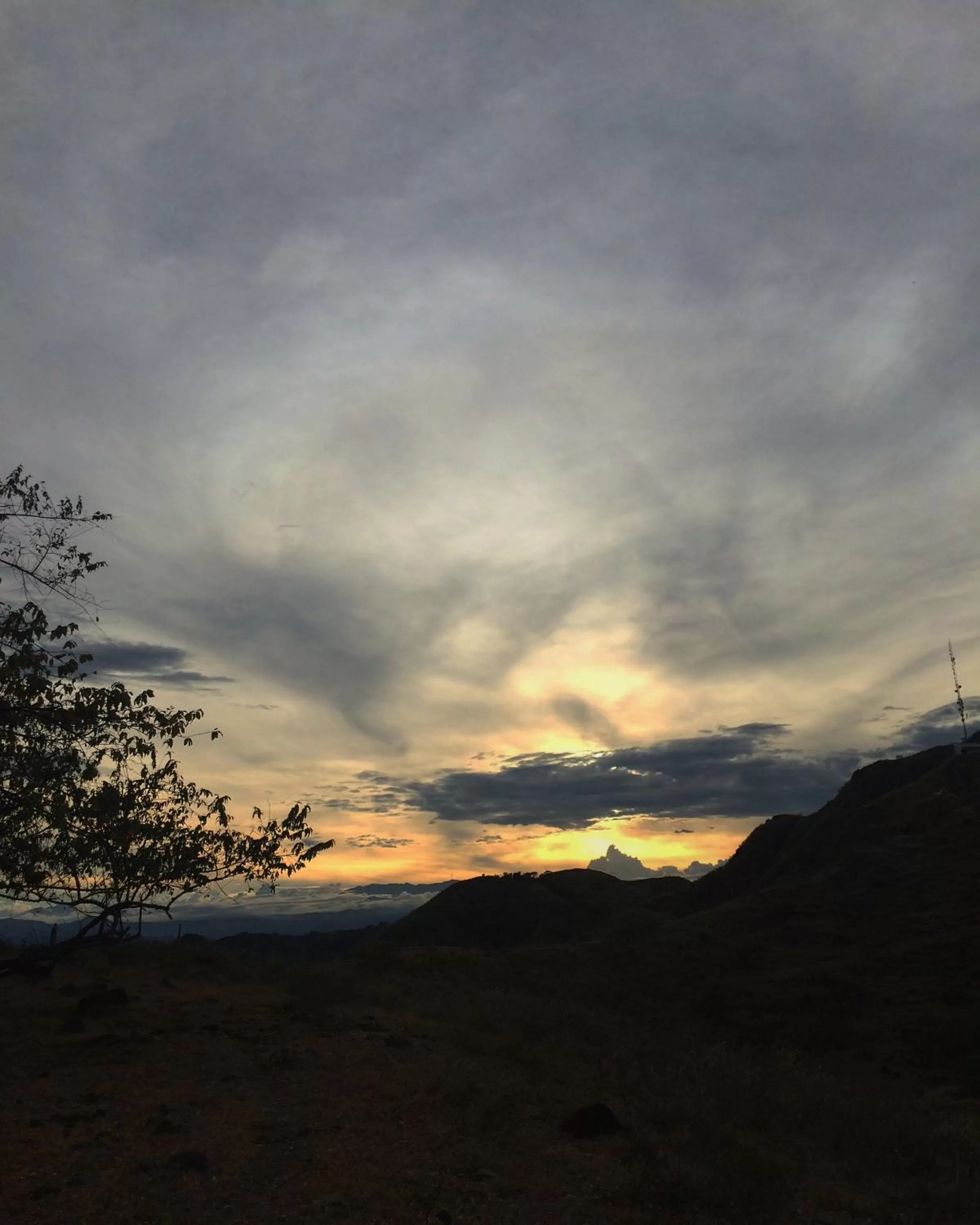 Hiking in Waka Hotel Rural