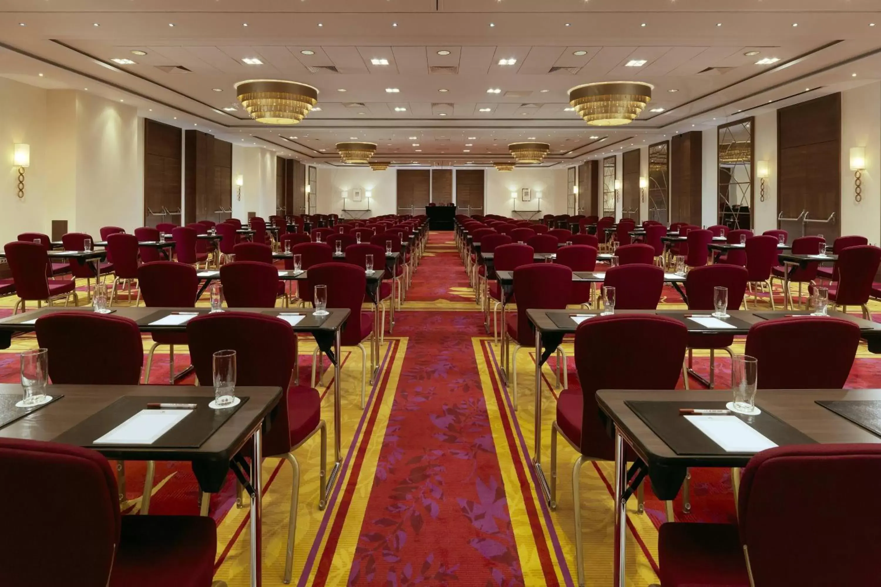 Meeting/conference room, Business Area/Conference Room in Warsaw Marriott Hotel