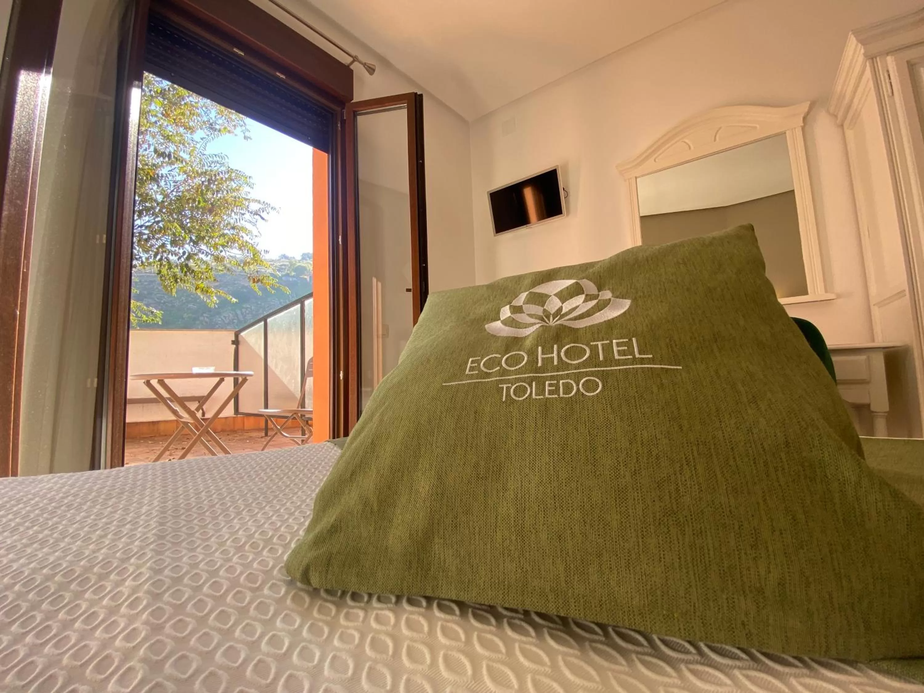 Bed in Eco Hotel Toledo