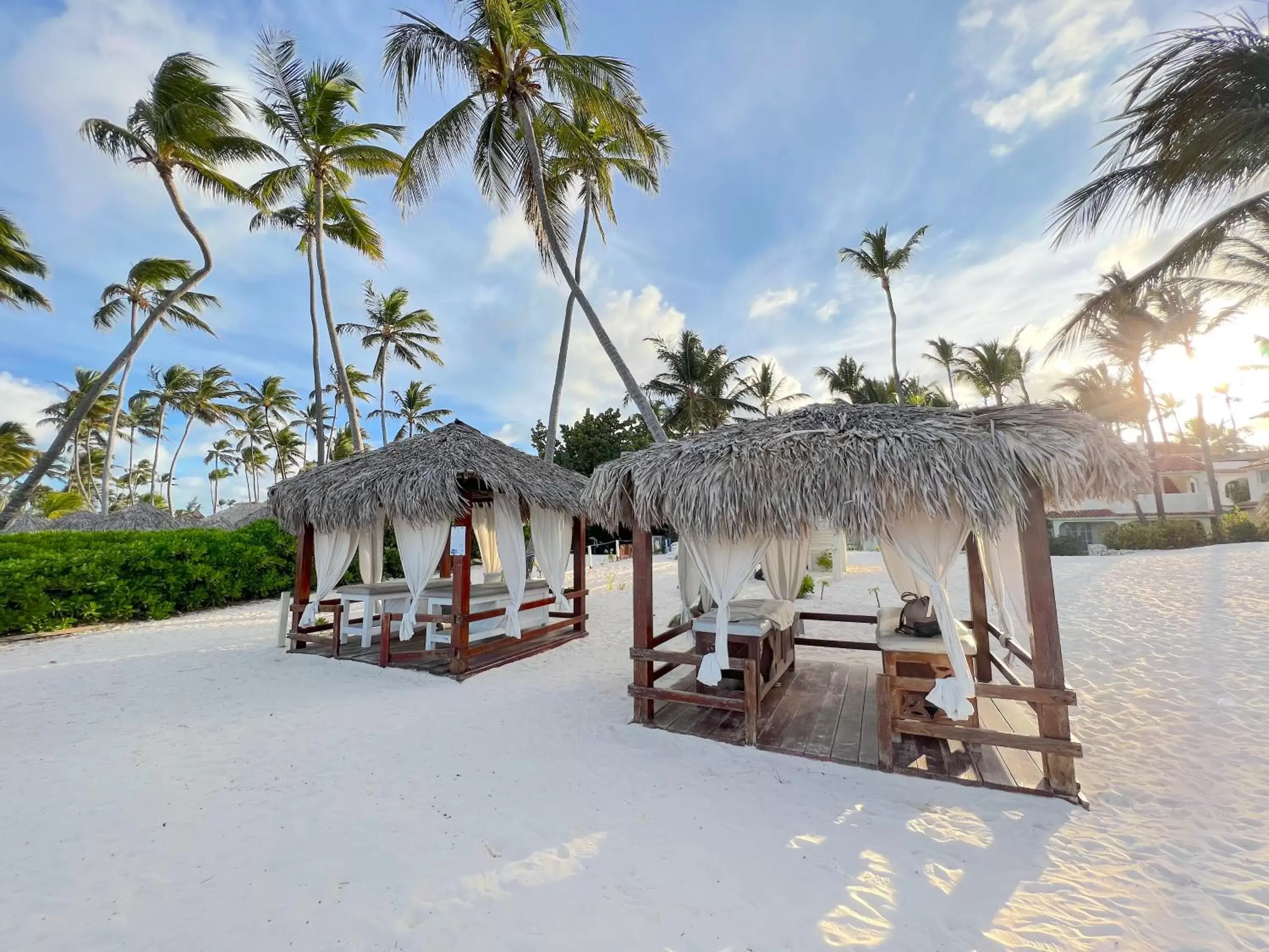 Beach in Caribbean Suites with Rooftop pool