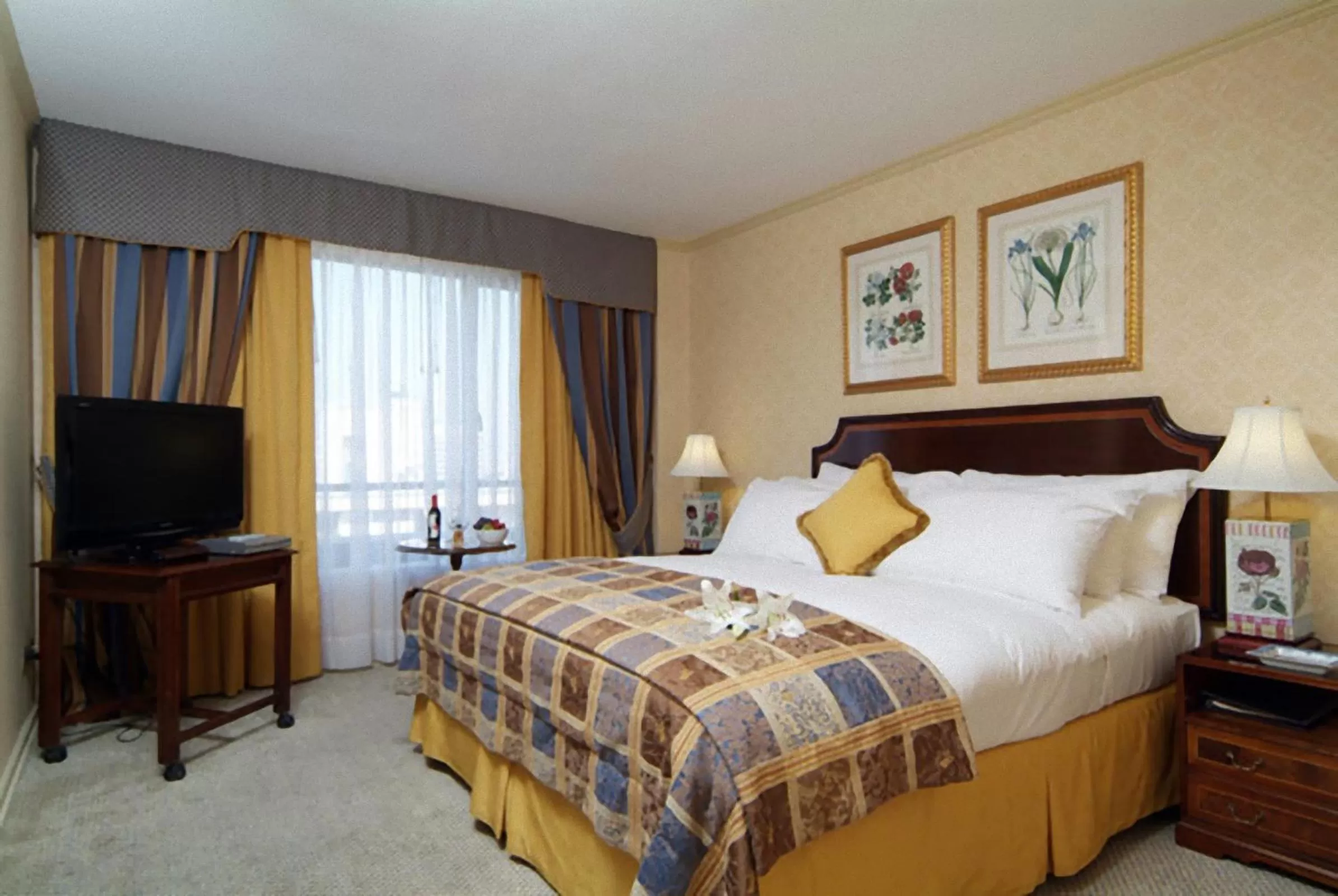 TV and multimedia, Bed in Park Plaza Santiago