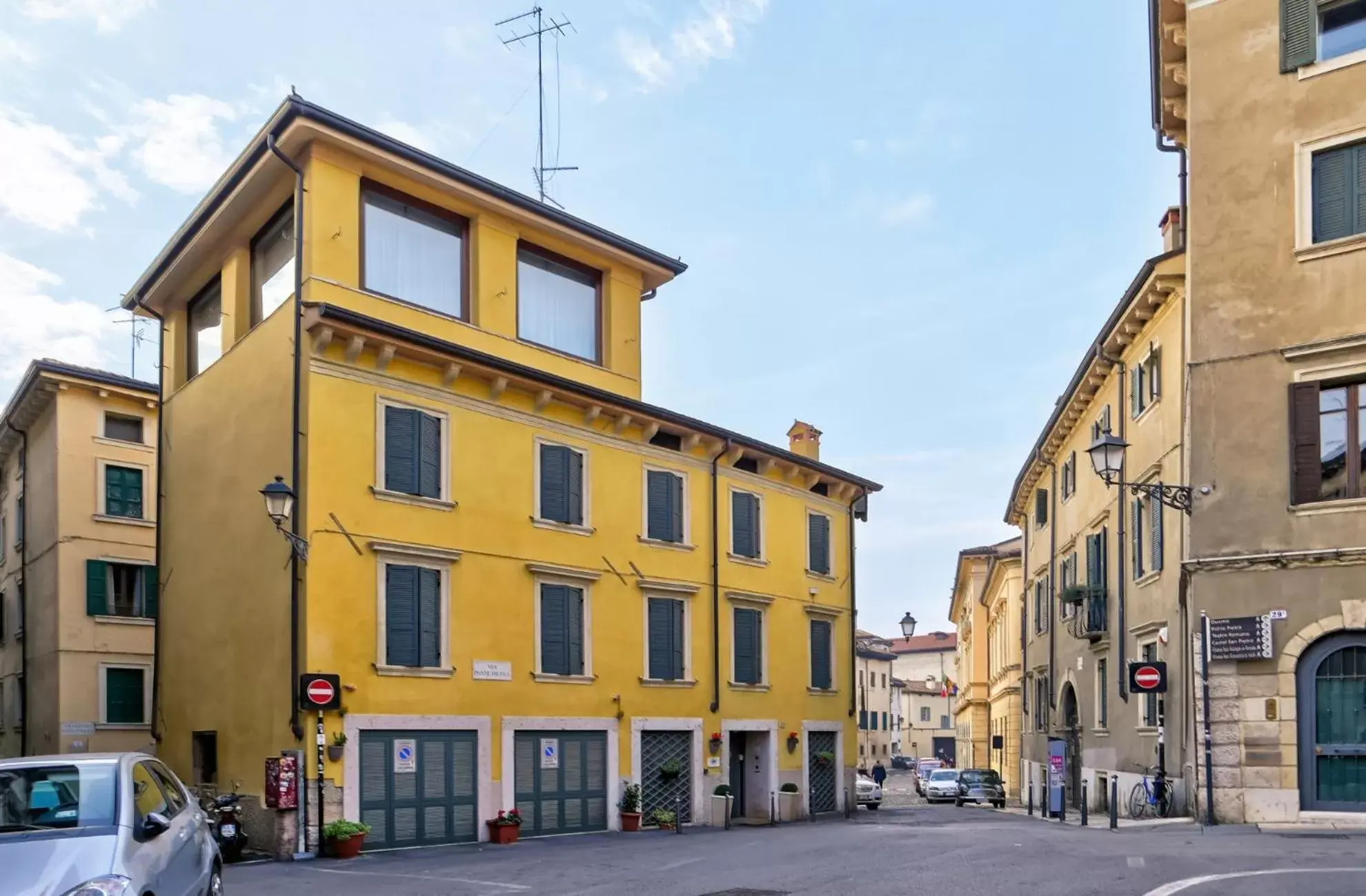 Facade/entrance in Relais Ponte Pietra