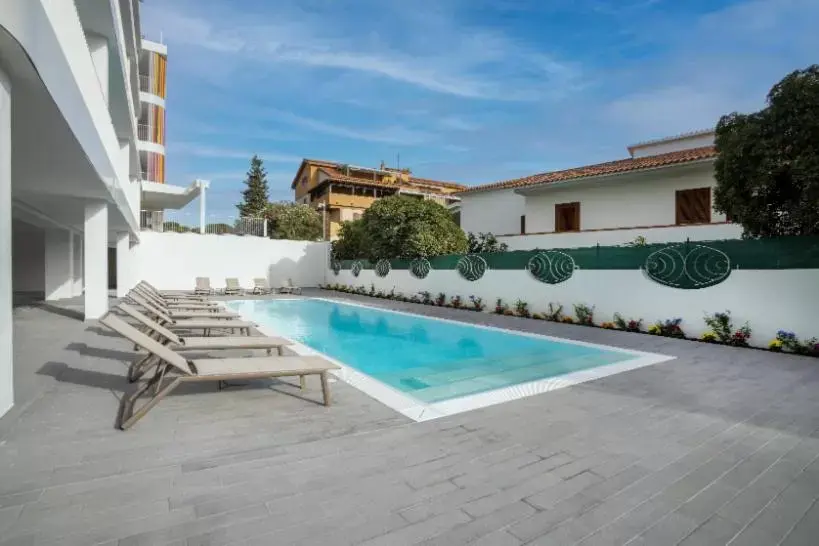 Swimming Pool in Felix Hotel Olbia