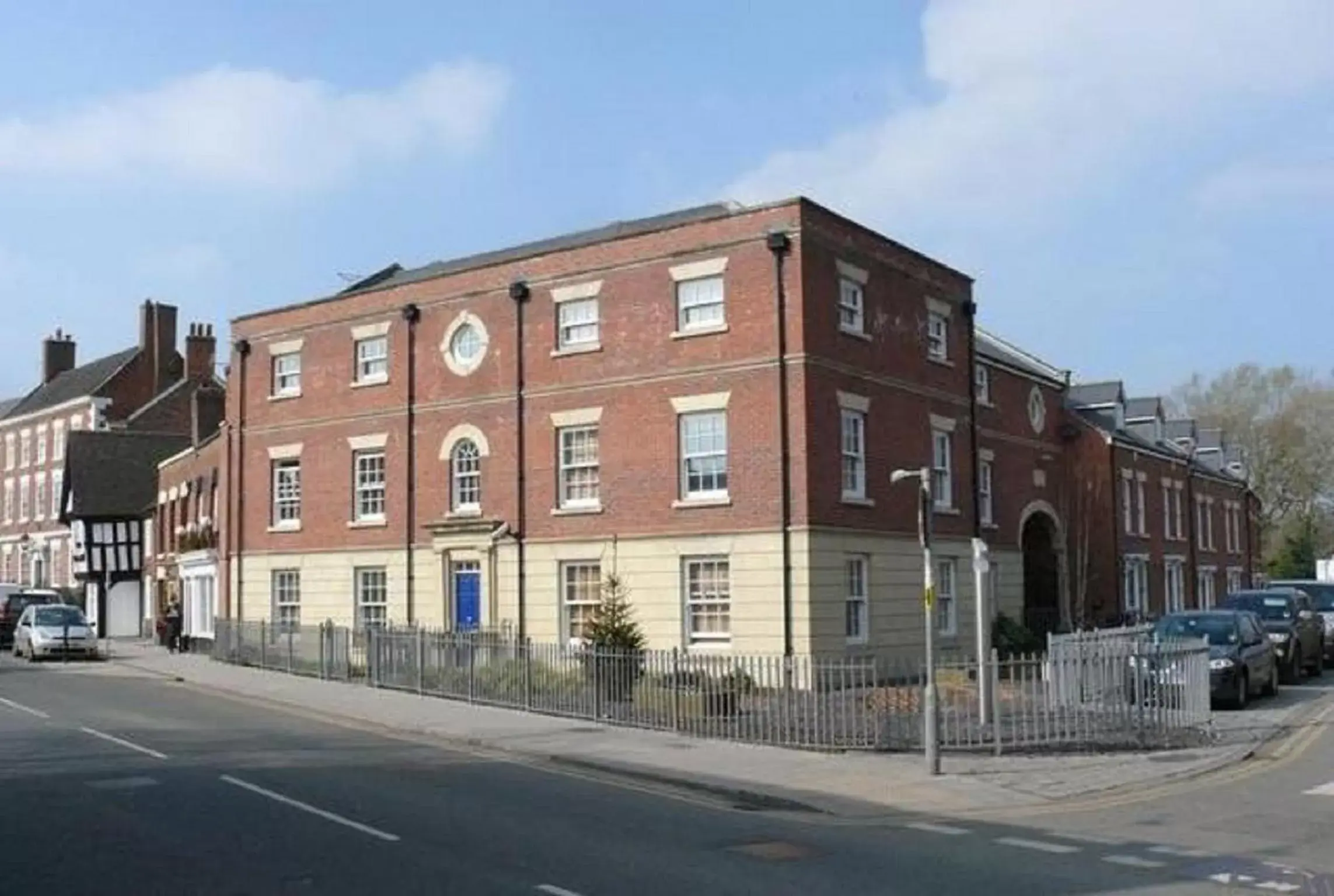 Facade/entrance, Property Building in Cheshire Cat