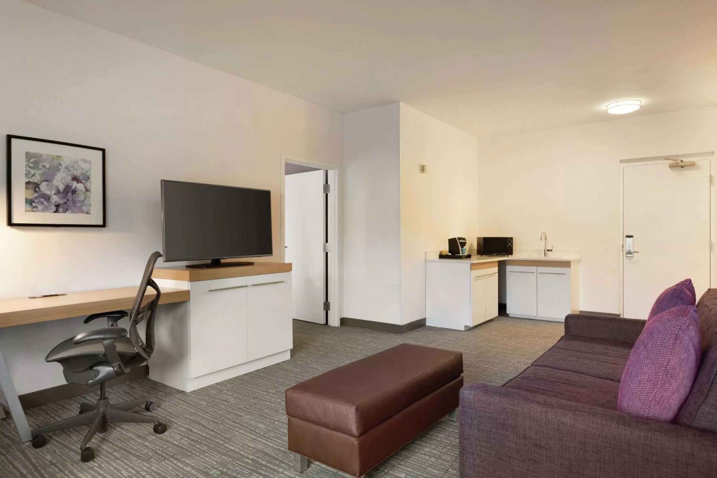 Bedroom, Seating Area in Hilton Garden Inn Bridgewater