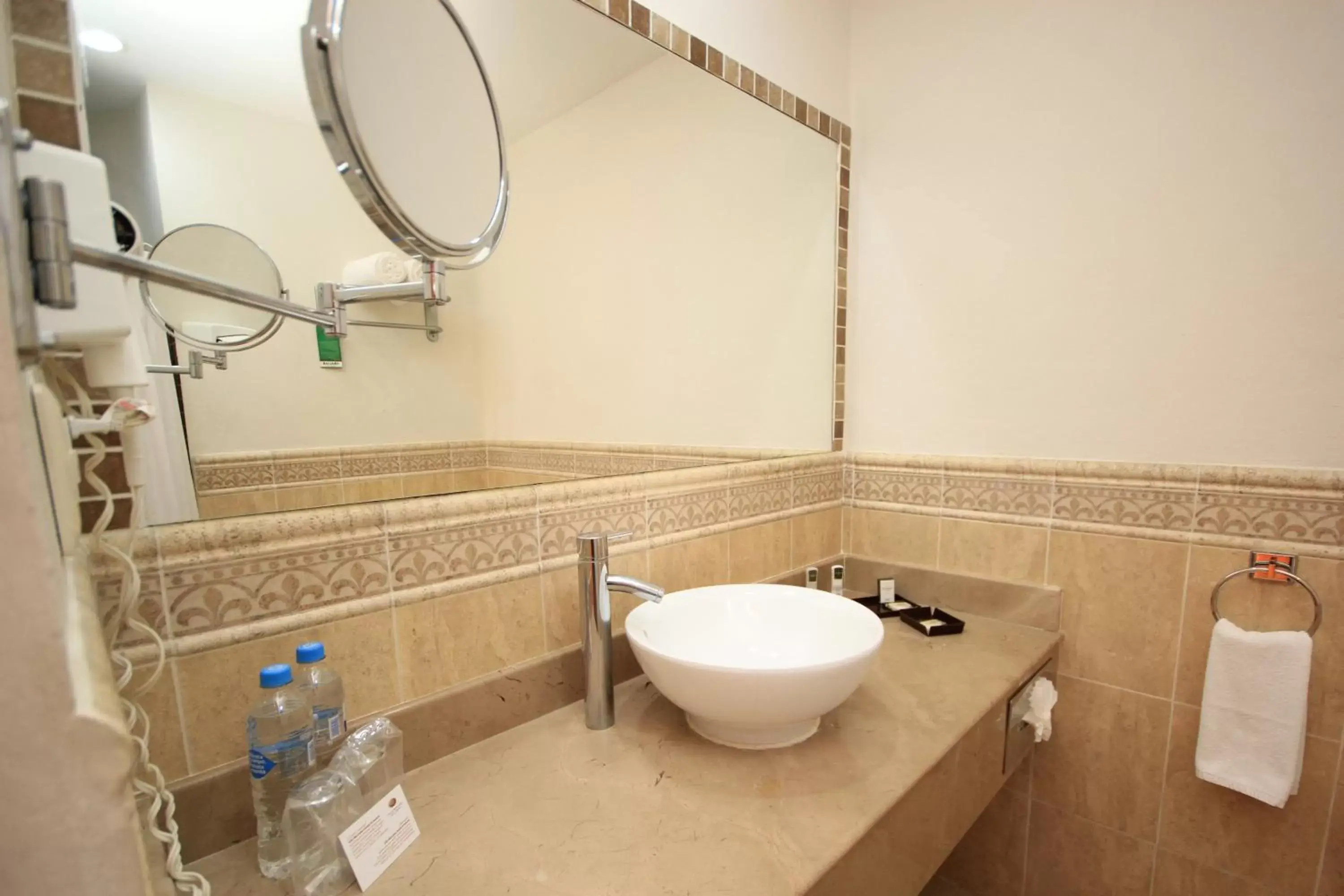 Toilet, Bathroom in Hotel Villa Mercedes Palenque