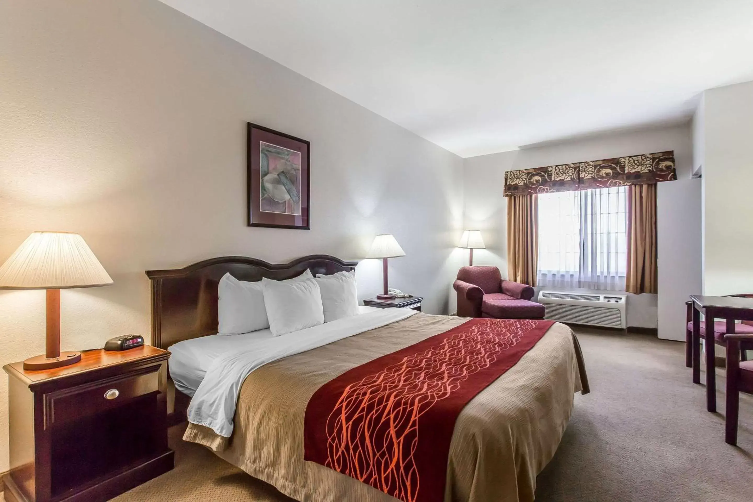 Photo of the whole room, Bed in Quality Inn & Suites Guymon