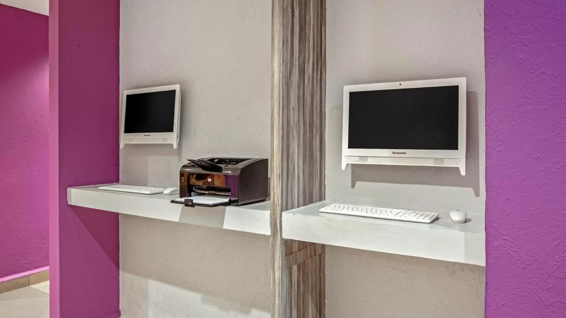 Business facilities in CHN Hotel Monterrey Centro, Trademark Collection by Wyndham