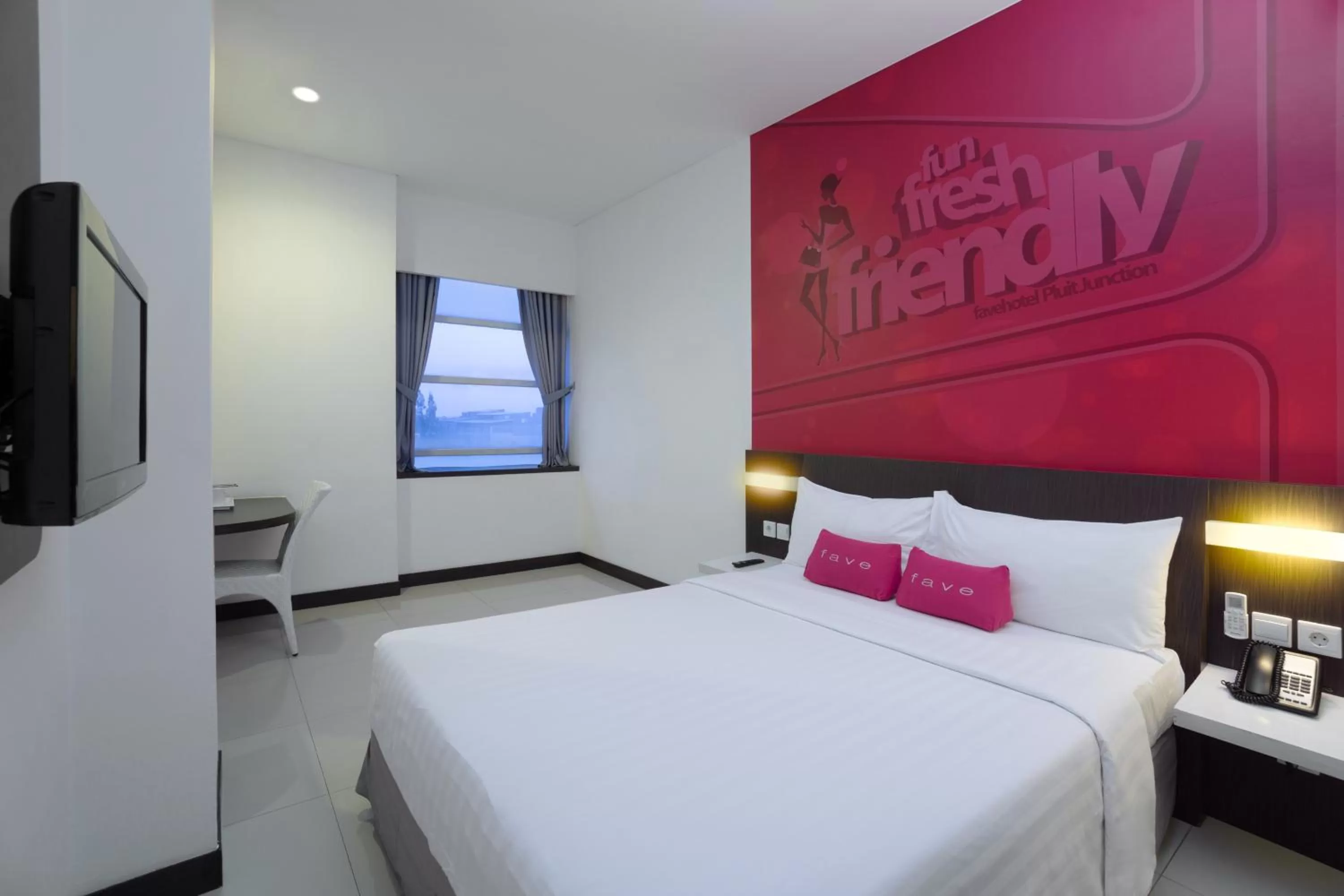 Bedroom, Bed in favehotel Pluit Junction
