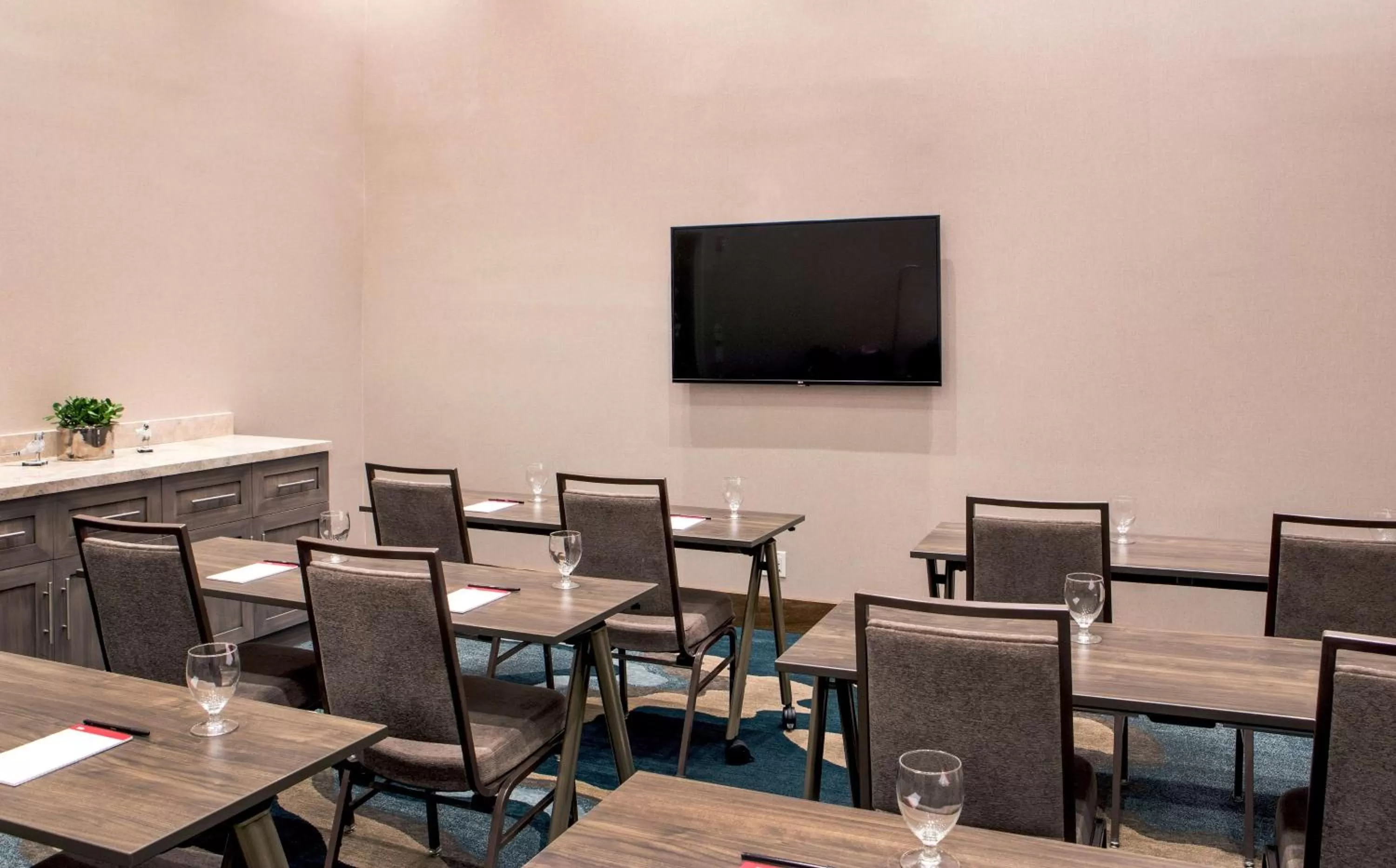 Meeting/conference room in Hilton Garden Inn NYC Financial Center/Manhattan Downtown