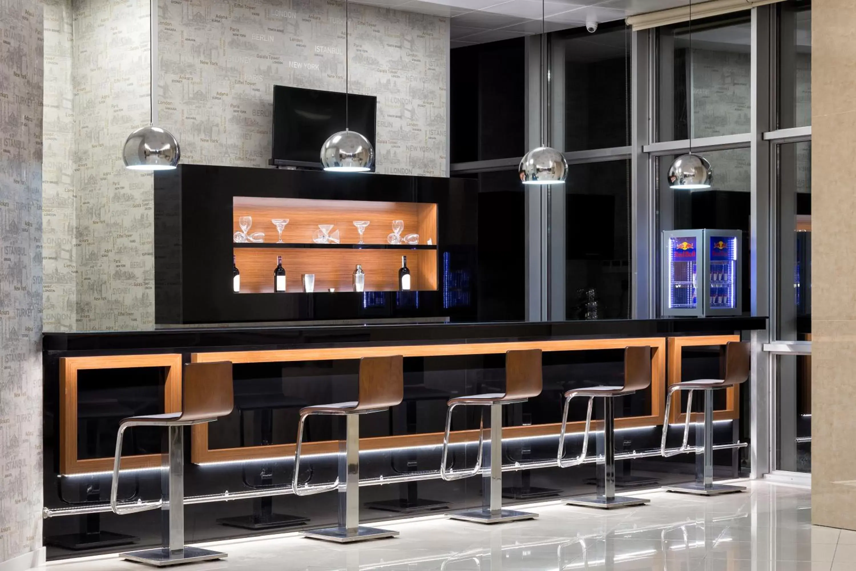 Lounge or bar, Lounge/Bar in Ramada Hotel by Wyndham Edirne