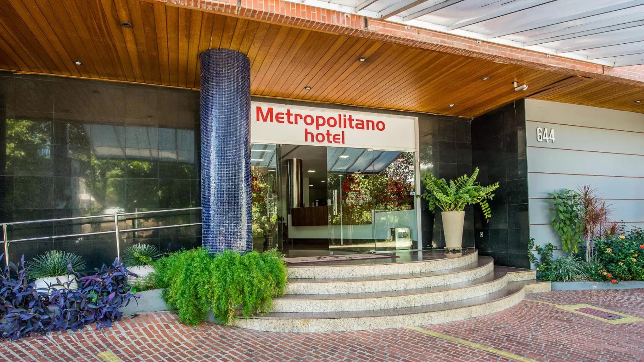 Facade/entrance in Hotel Metropolitano