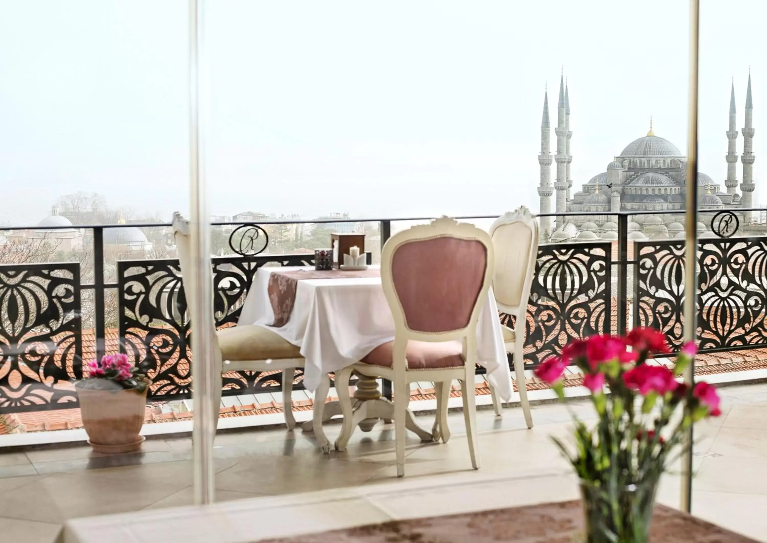 Restaurant/places to eat in Rast Hotel Sultanahmet