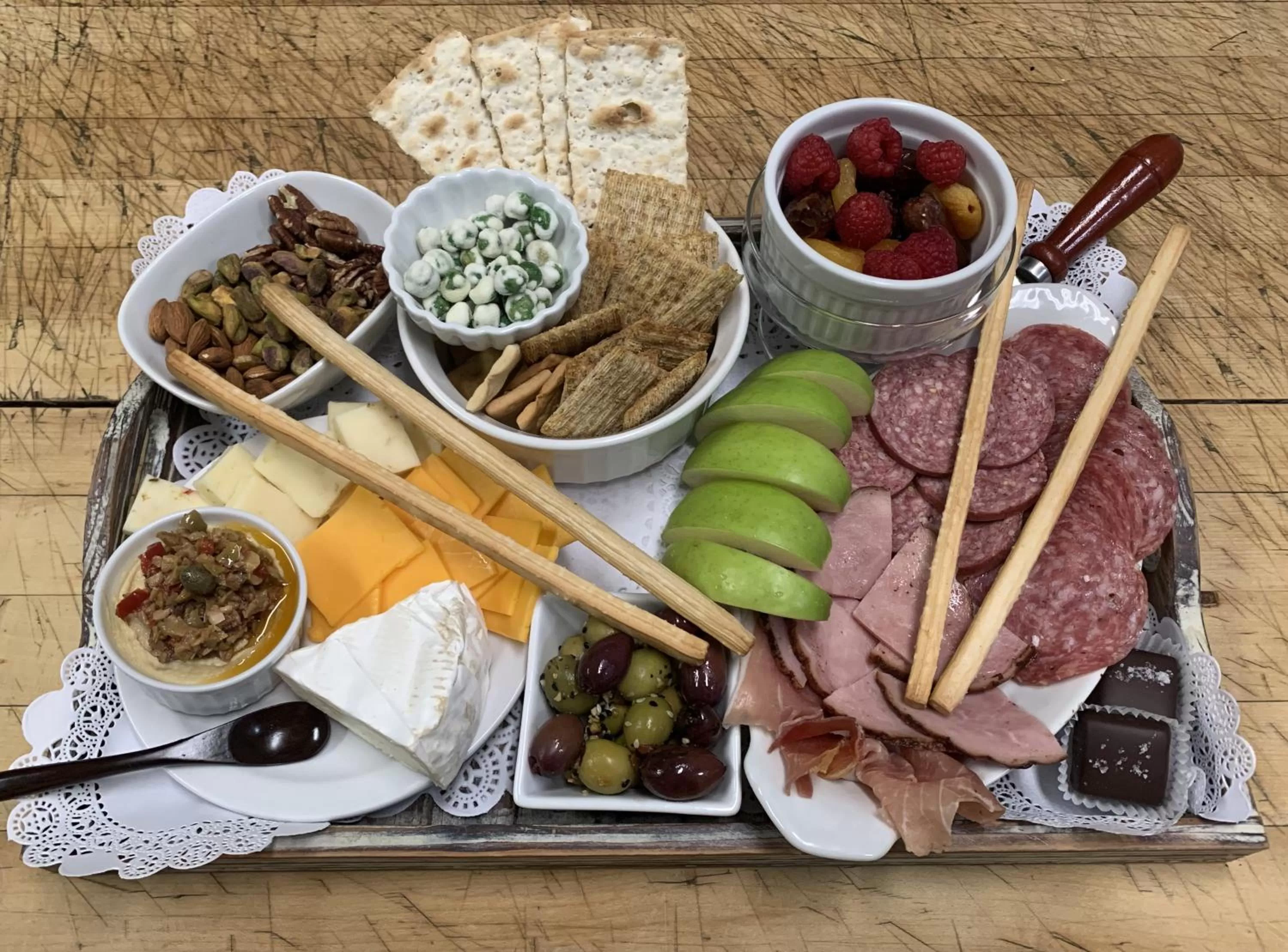 Food and drinks in Bayberry Inn B&B and Oregon Wellness Retreat