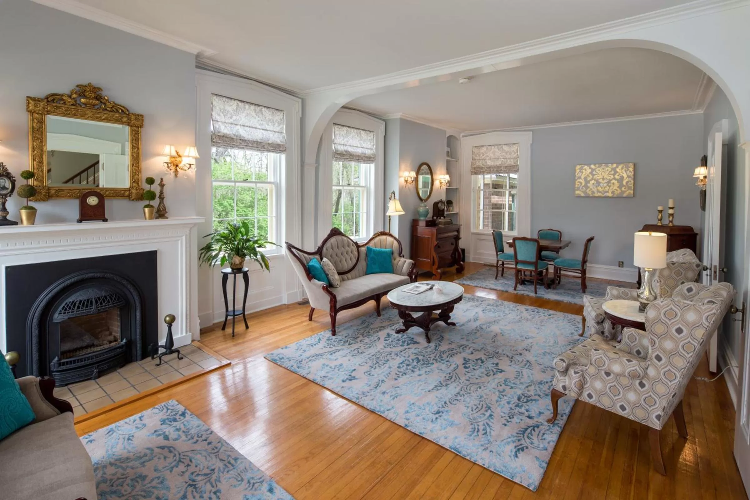 Communal lounge/ TV room, Seating Area in Aldrich Guest House