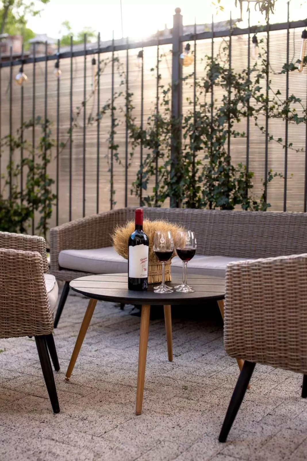 Property building in Thomas Albert Hotel