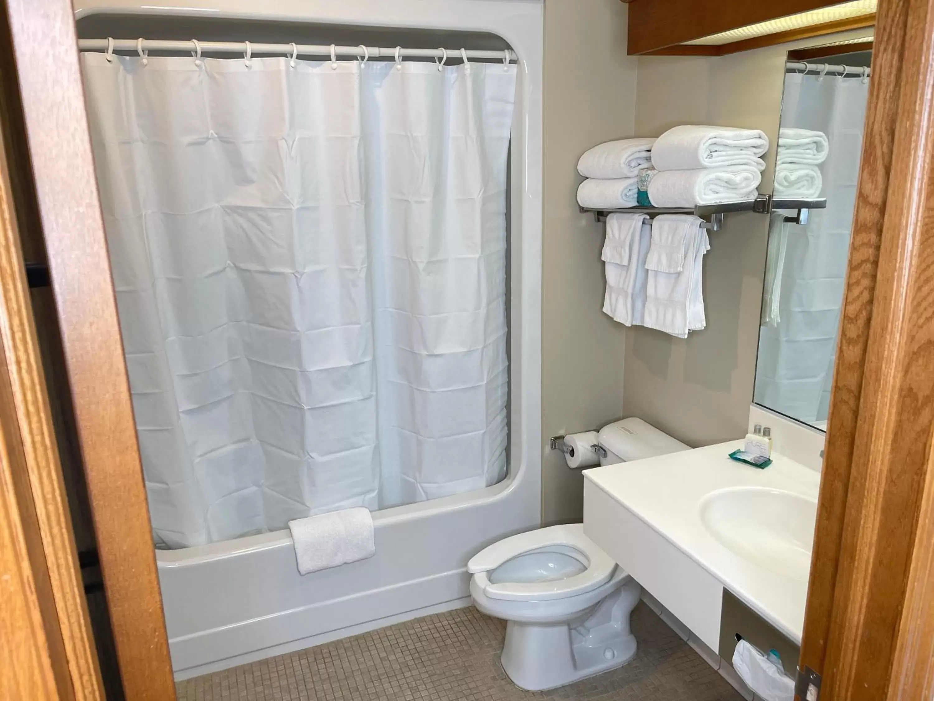 Bathroom in Farmstead Inn and Conference Center