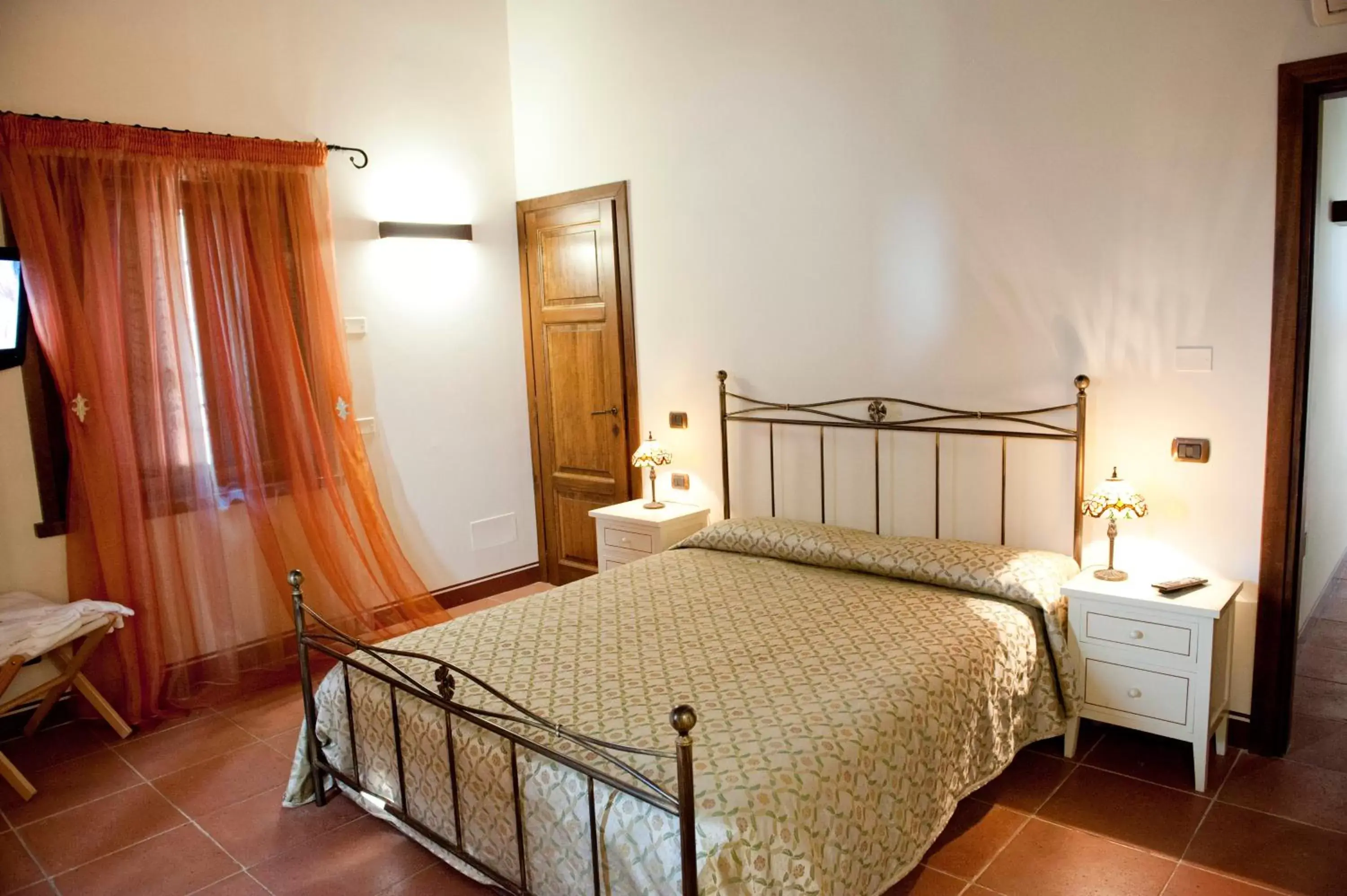 Photo of the whole room, Bed in Vallantica Resort & SPA