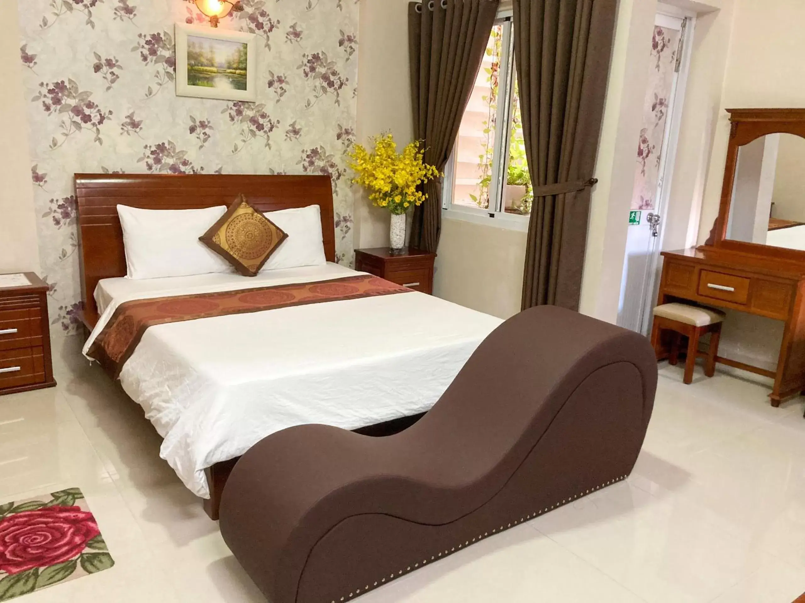 Bed in Queen Garden Hotel & Apartment