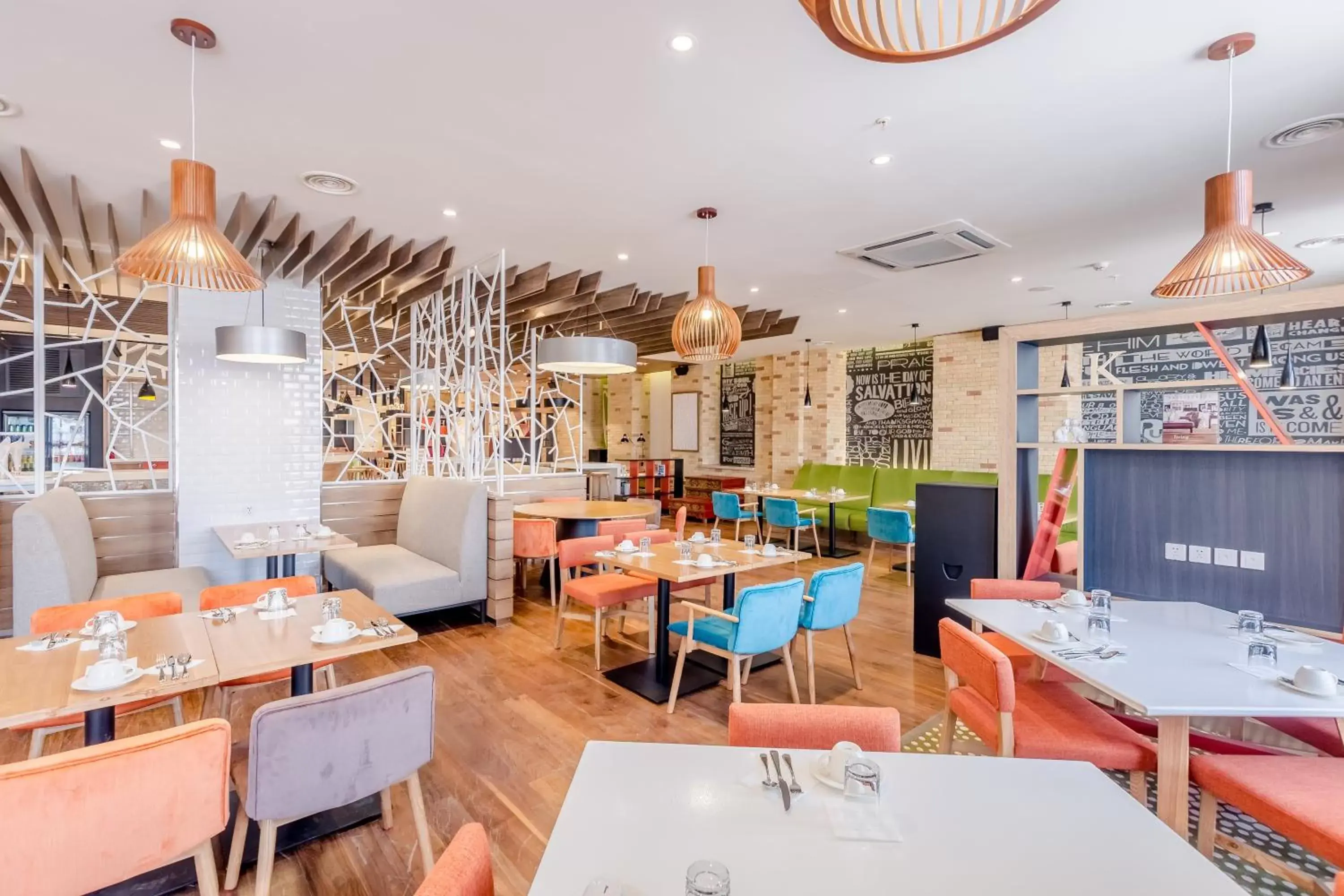 Restaurant/places to eat in Holiday Inn Ulaanbaatar by IHG Restaurant/places to eat in Holiday Inn Ulaanbaatar by IHG