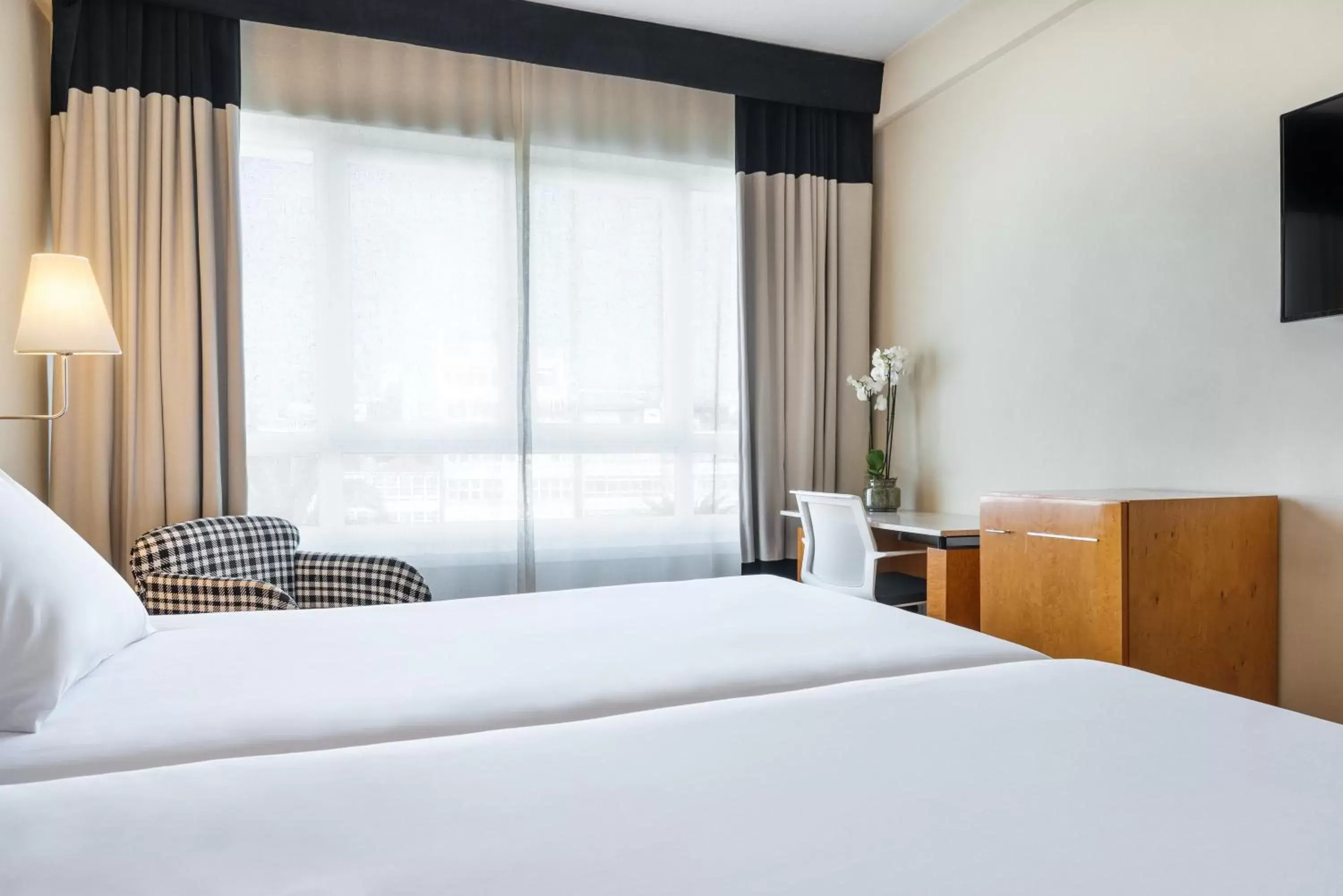 Bedroom, Bed in Eurostars Atlántico Bedroom, Bed in Eurostars Atlántico