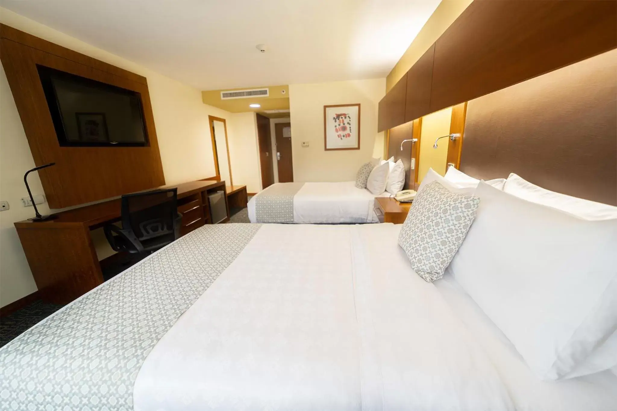 Bed in TRYP by Wyndham Guayaquil