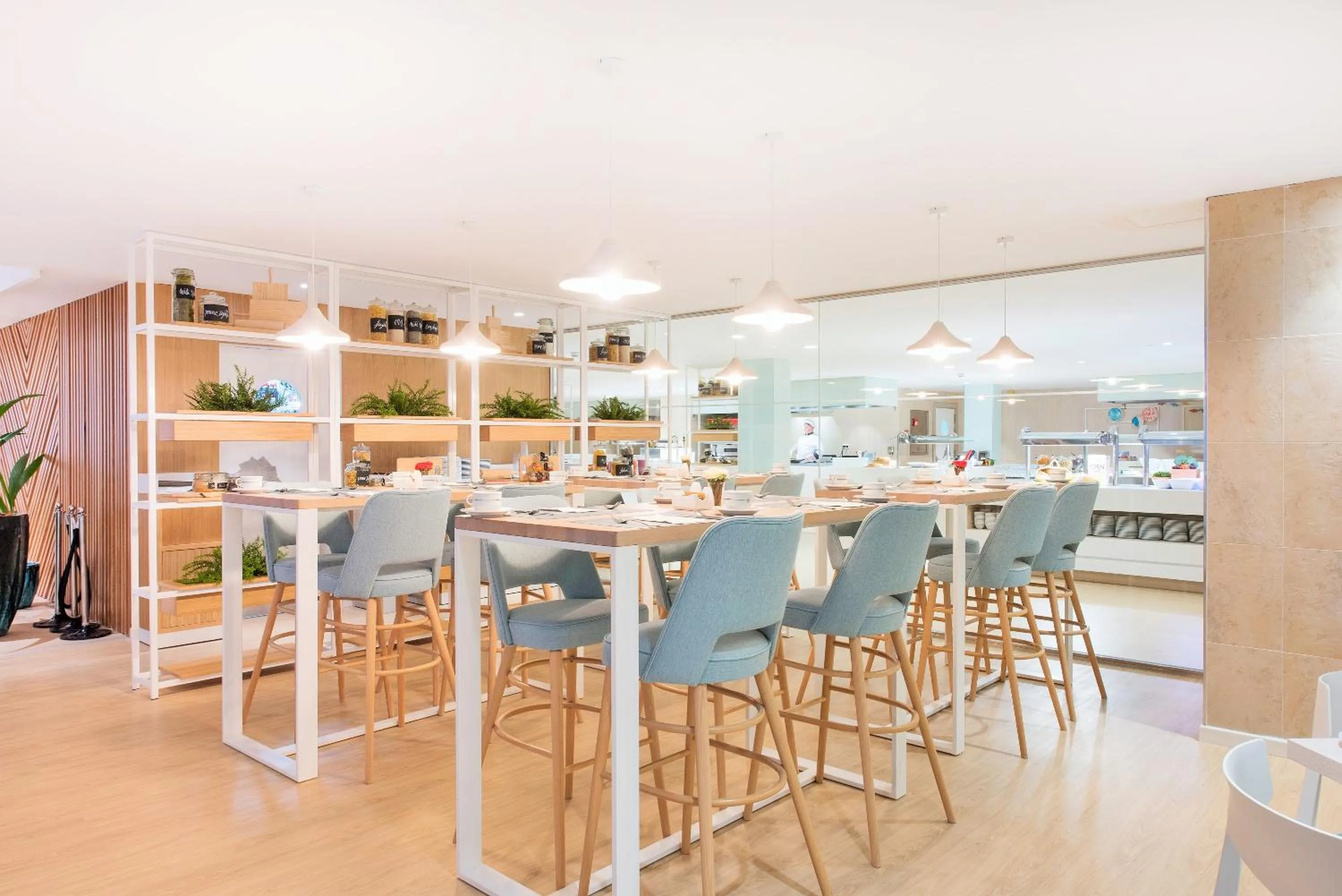 Restaurant/places to eat in Iberostar Waves Playa de Muro