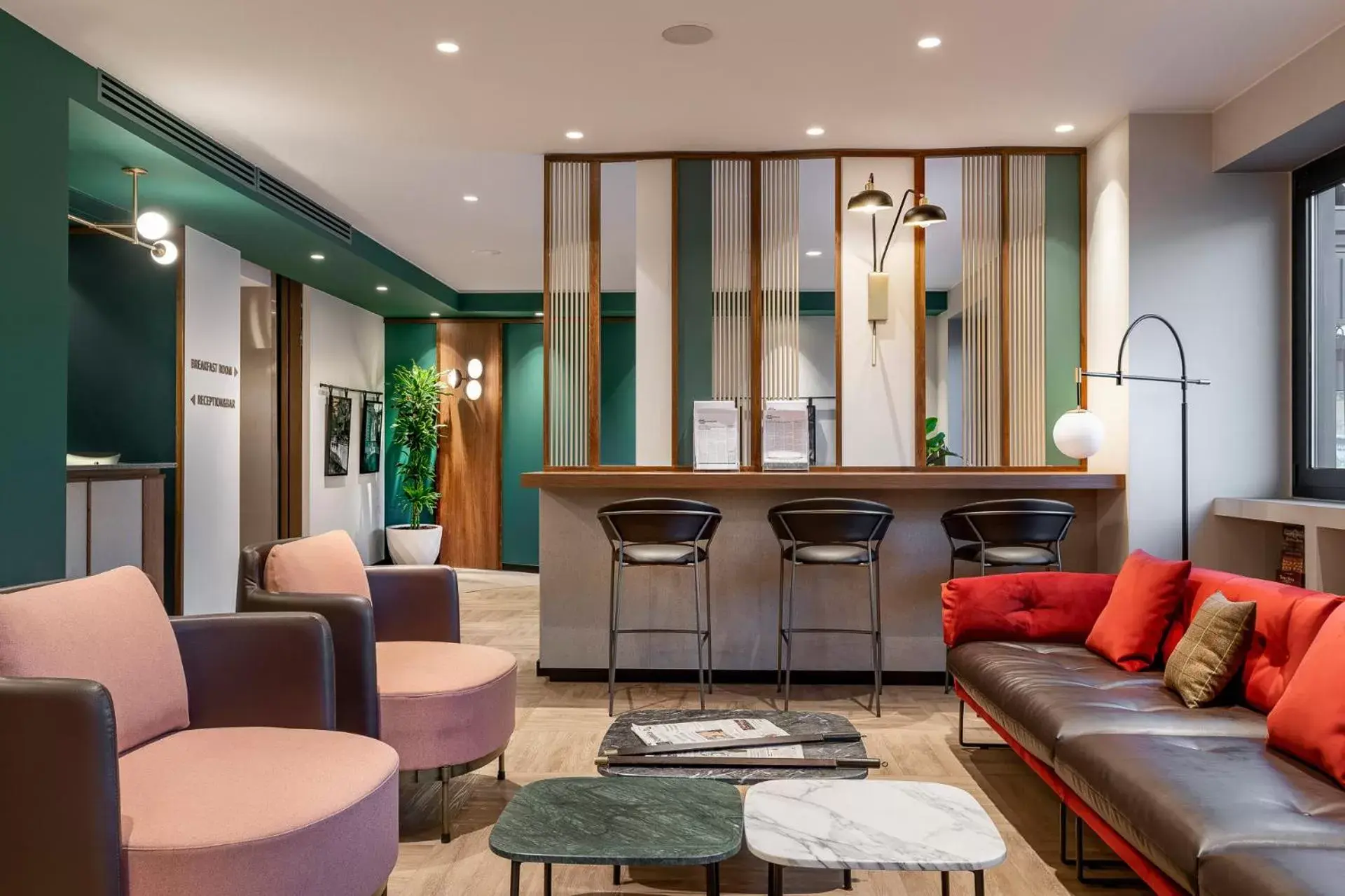 Living room in Hotel Canada Living room in Hotel Canada