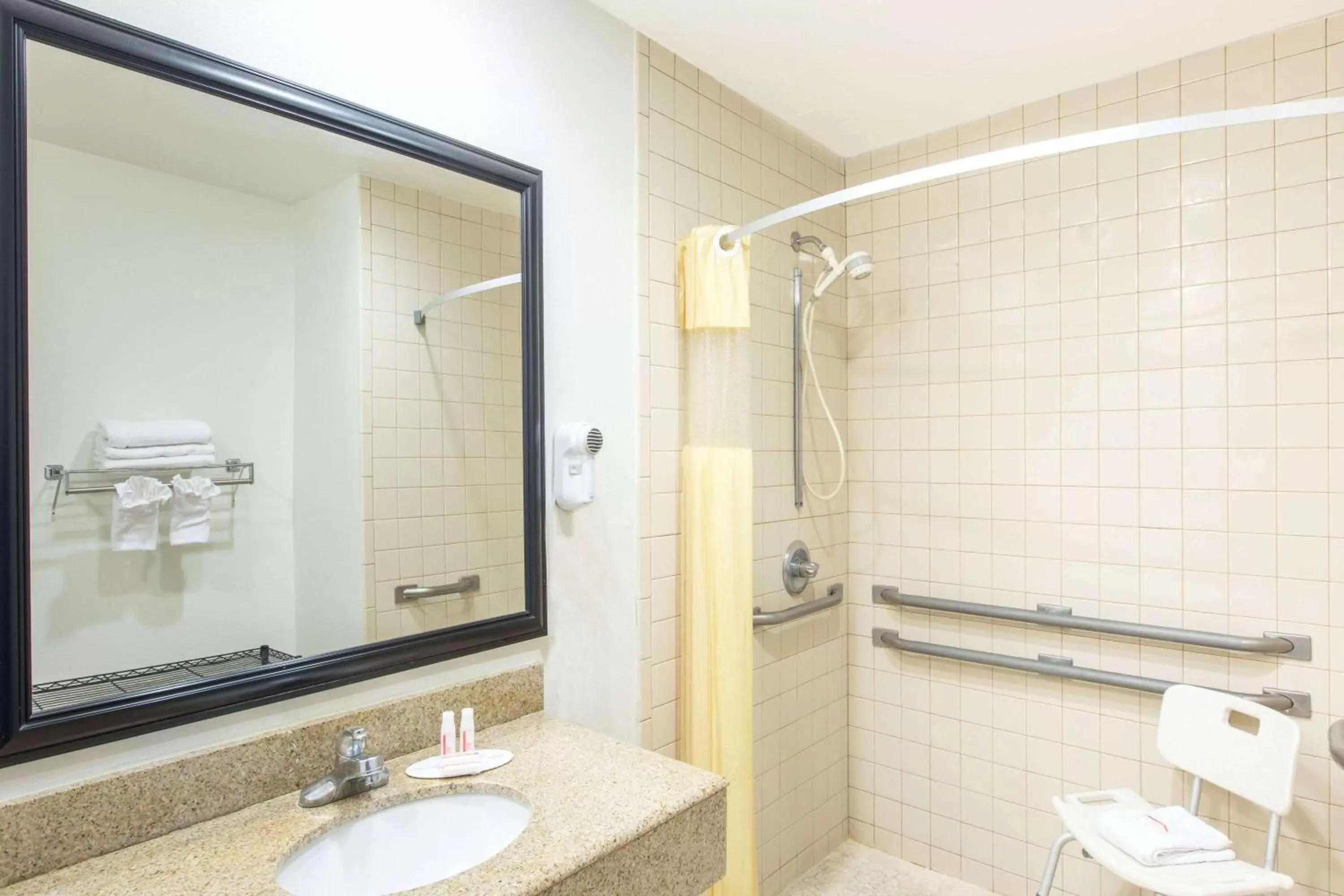 Photo of the whole room, Bathroom in Days Inn by Wyndham Tucson Airport