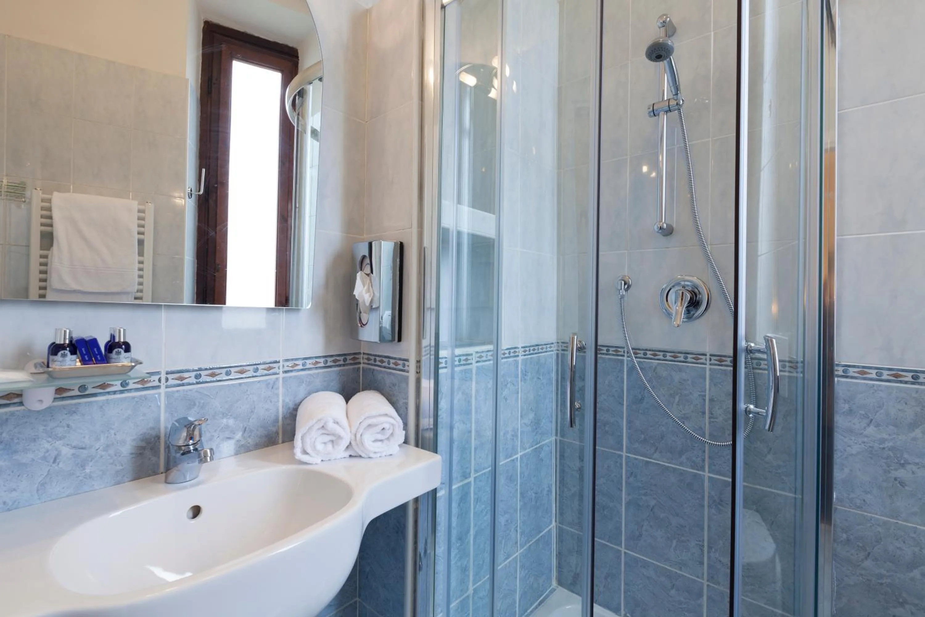 Bathroom in Hotel Arizona