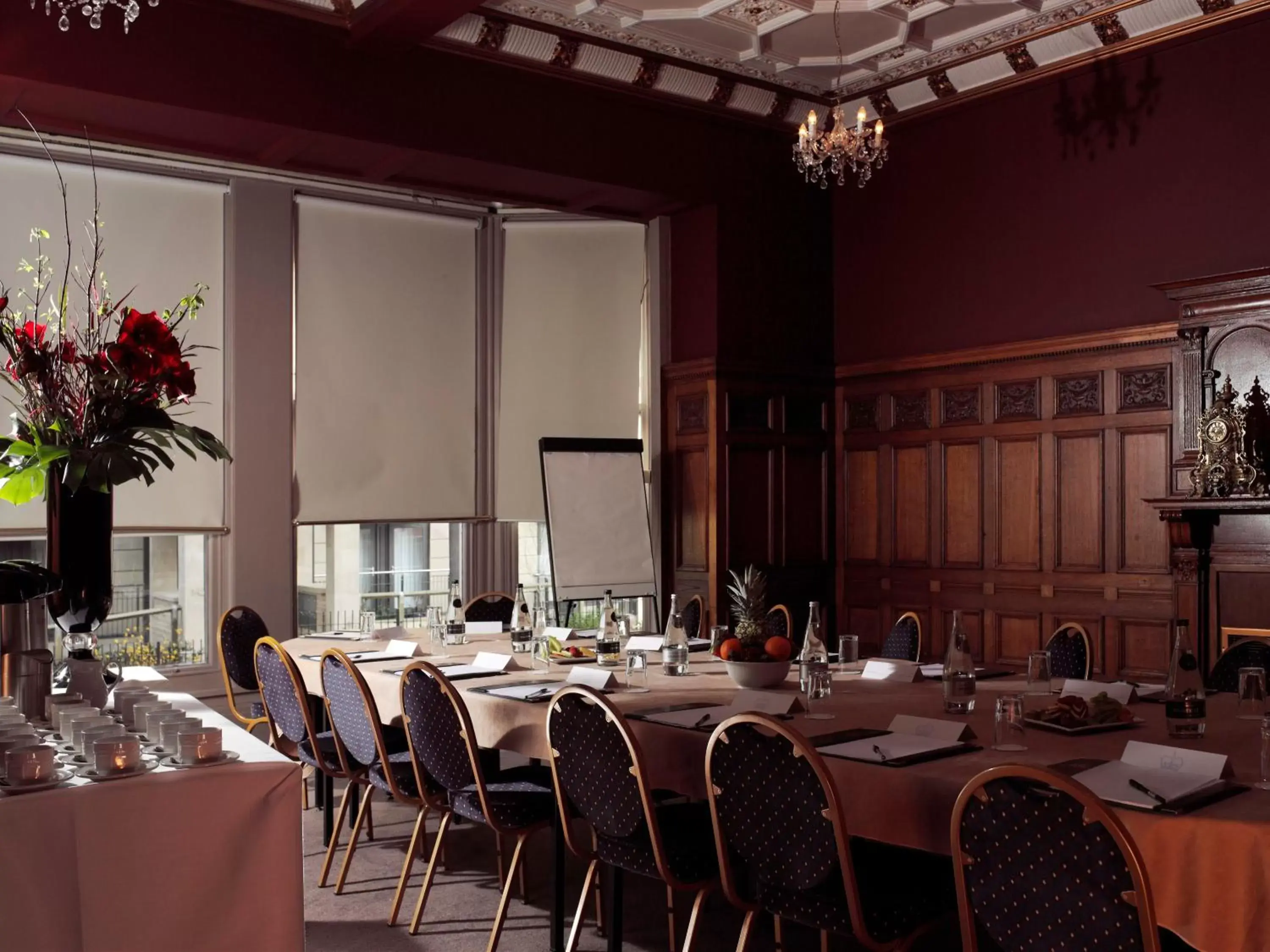 Meeting/conference room, Restaurant/Places to Eat in The Crown Hotel
