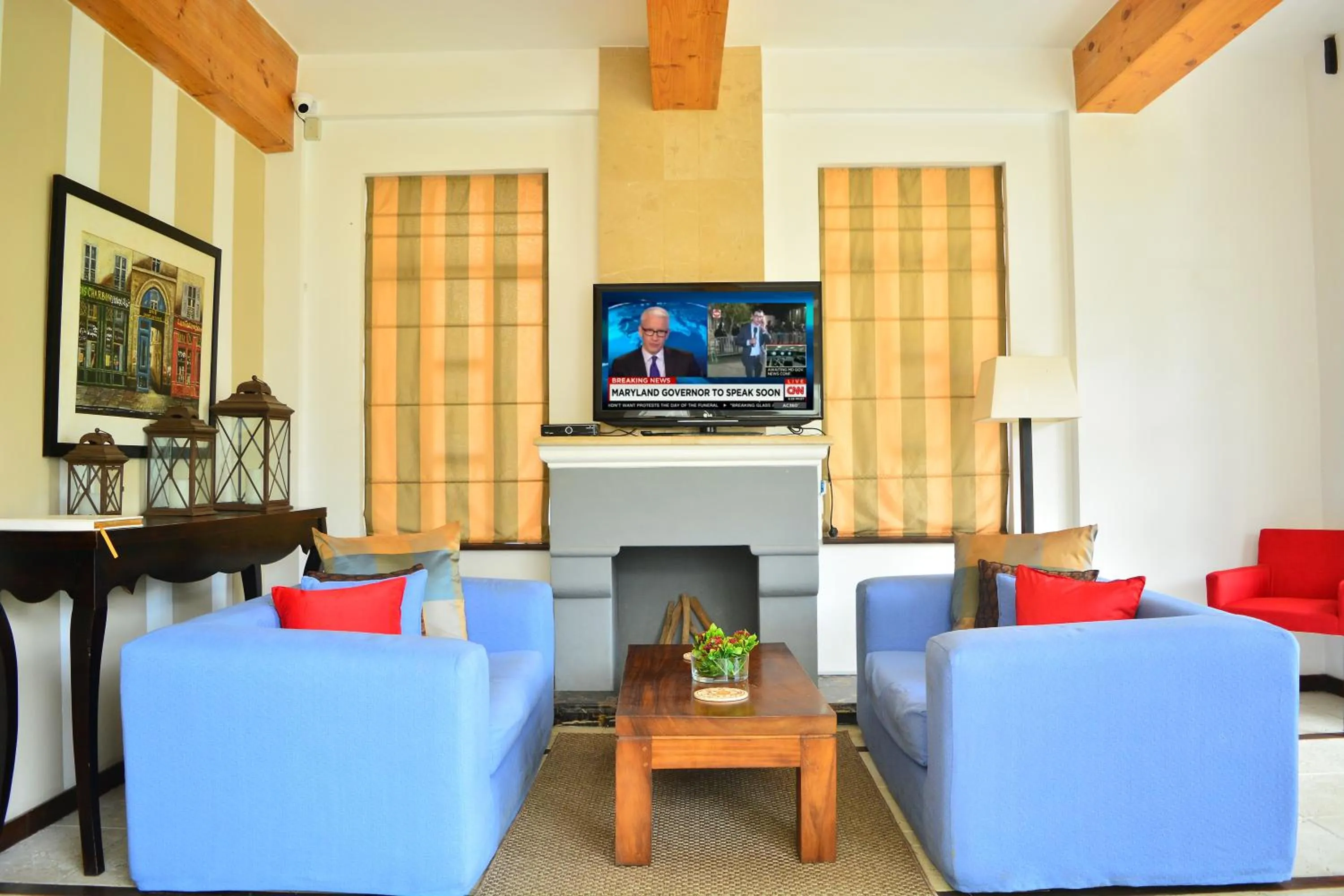 Communal lounge/ TV room in Unique Cottages