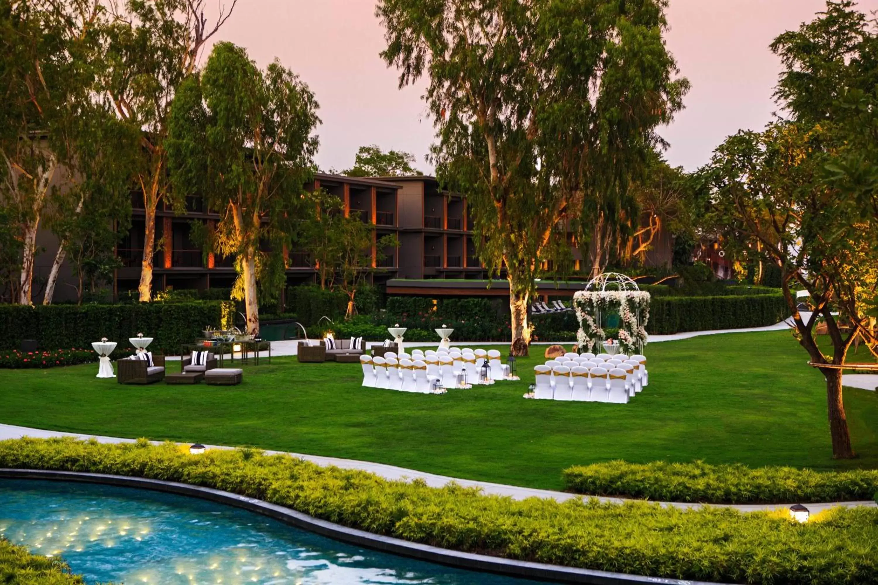 Meeting/conference room, Swimming Pool in Hua Hin Marriott Resort and Spa