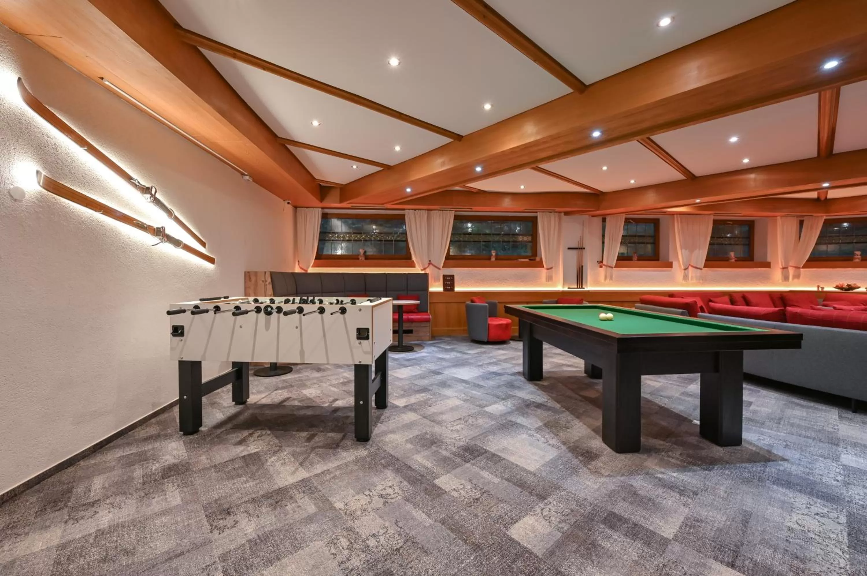 Billiard in Hotel Ruchti - Zeit für mich