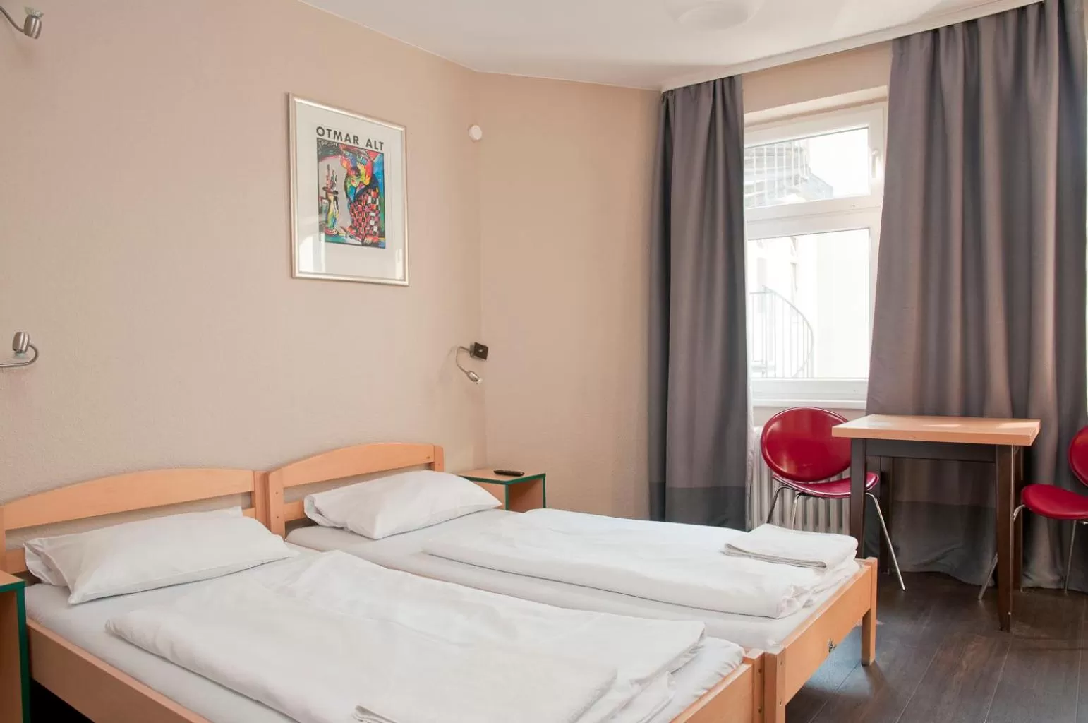 Staff, Bed in Happy Hotel Berlin