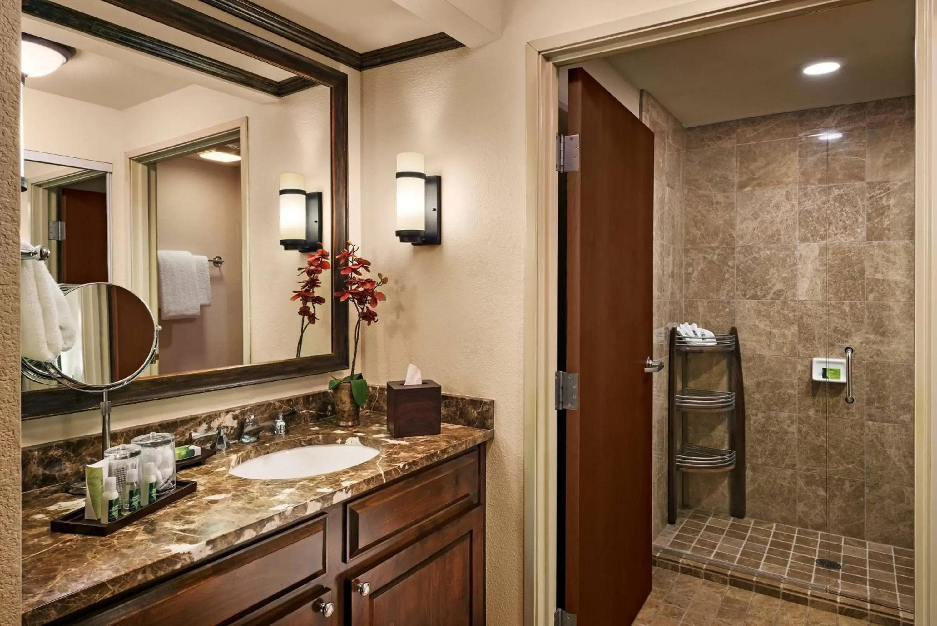 Bathroom in Sonesta Suites Scottsdale Gainey Ranch