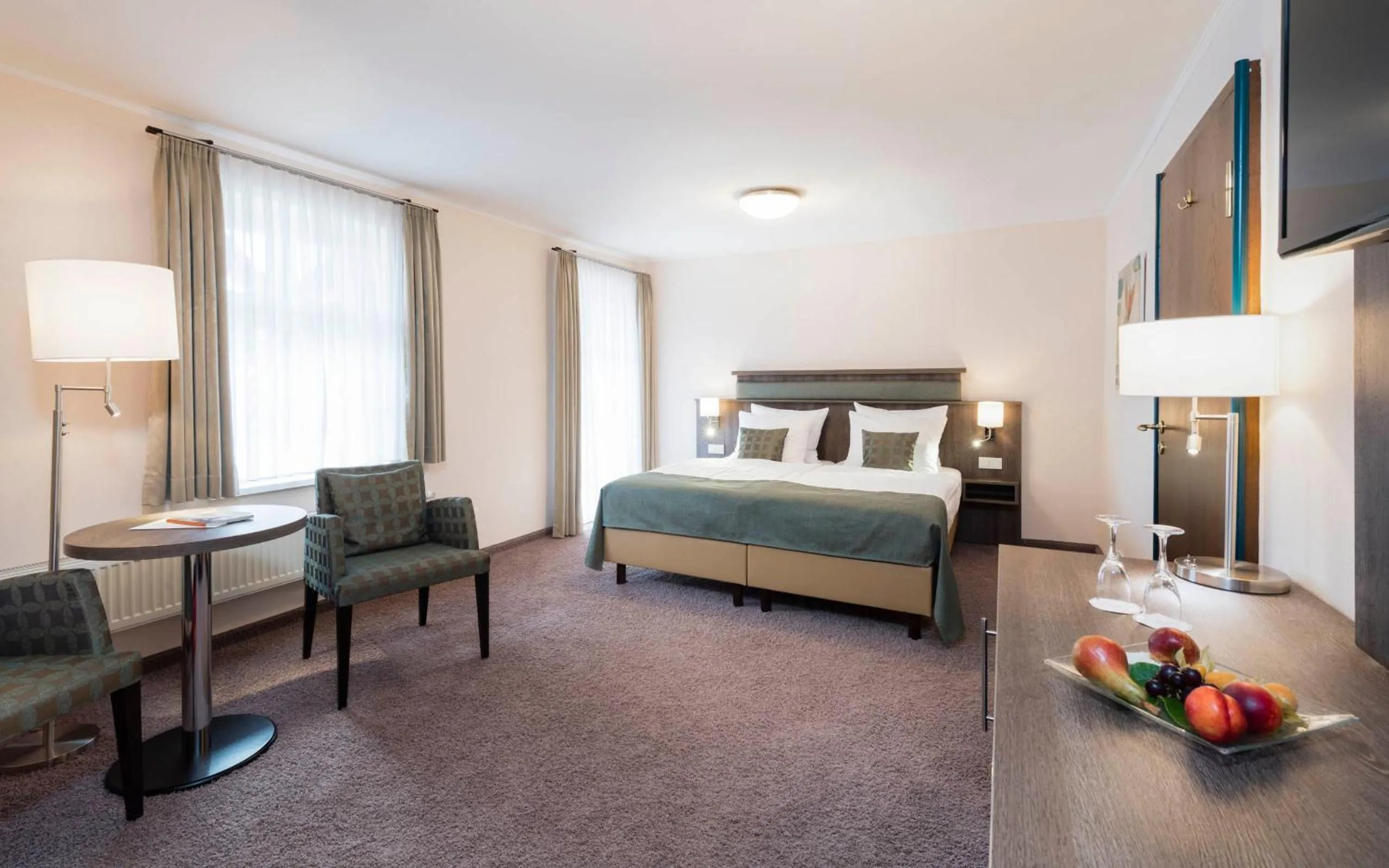 Photo of the whole room, Bed in derSTERN Hersfeld