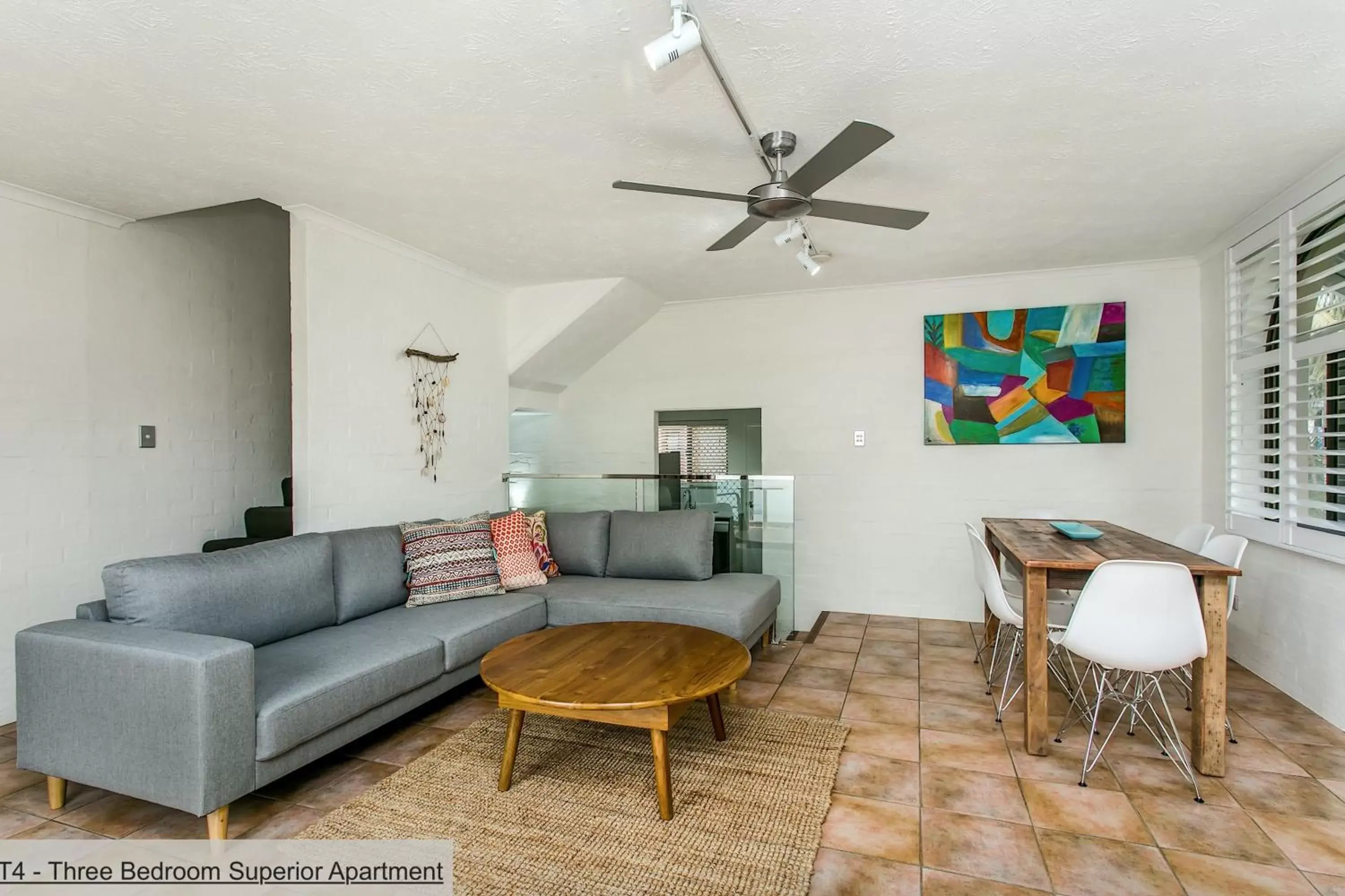 Living room, Seating Area in The Terraces Main Beach