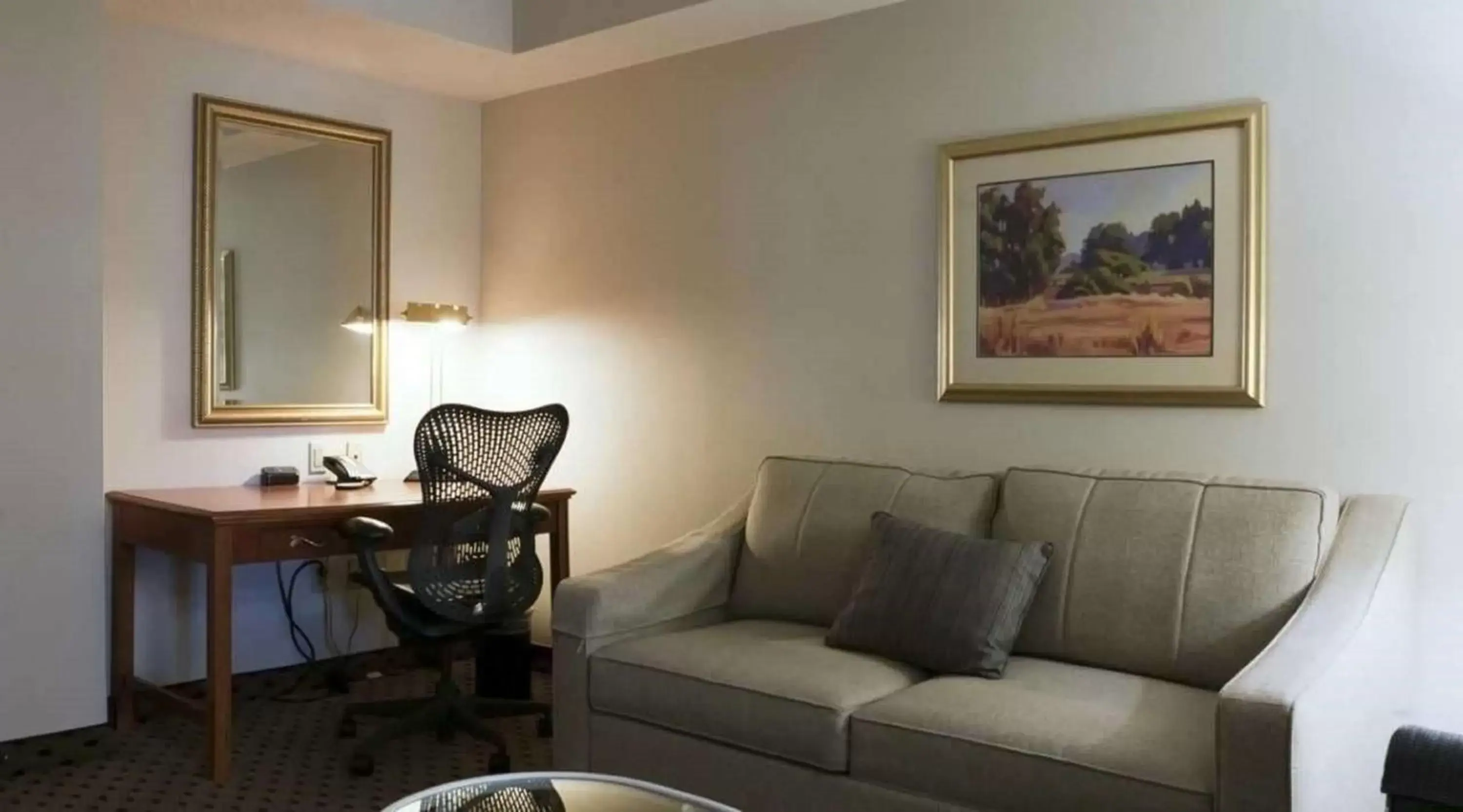 Bedroom, Seating Area in Hilton Garden Inn Secaucus/Meadowlands
