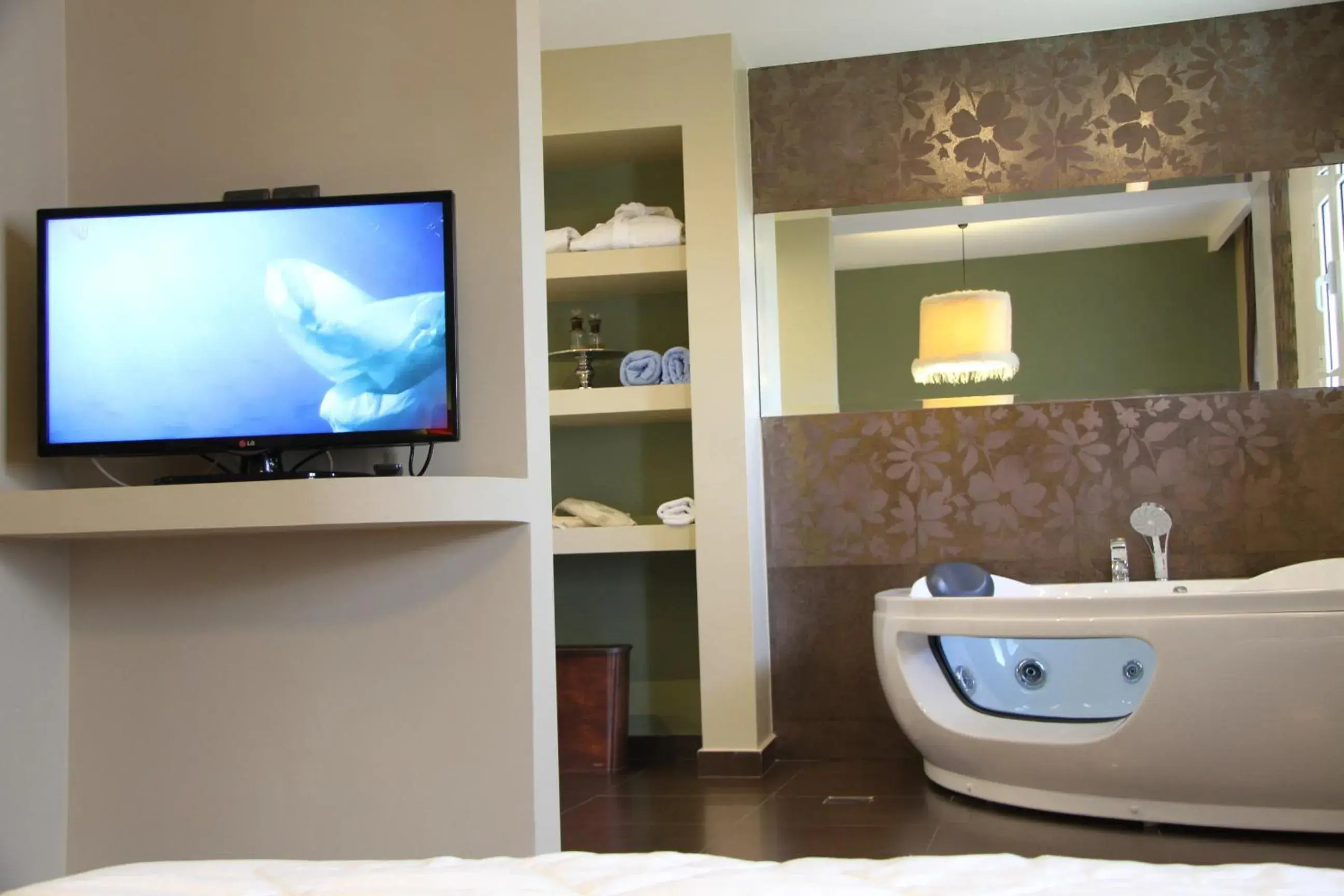 Spa and wellness centre/facilities, Bathroom in Andromeda Suites & Apartments