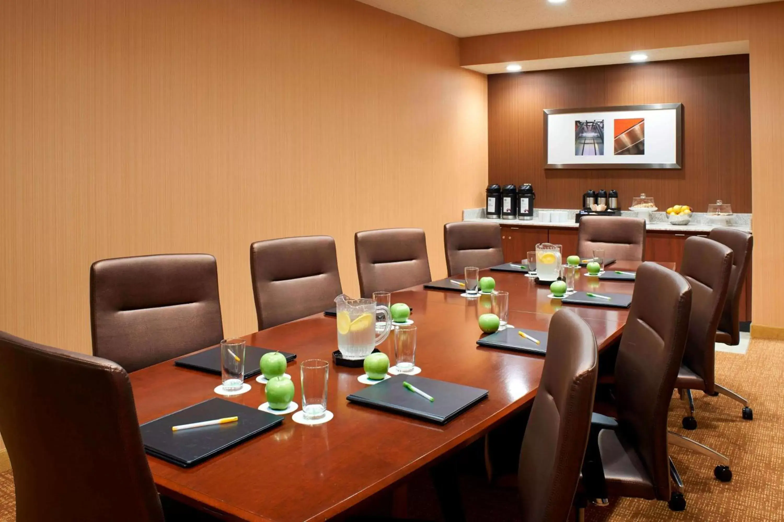 Meeting/conference room in Sonesta Select Chicago Elgin West Dundee