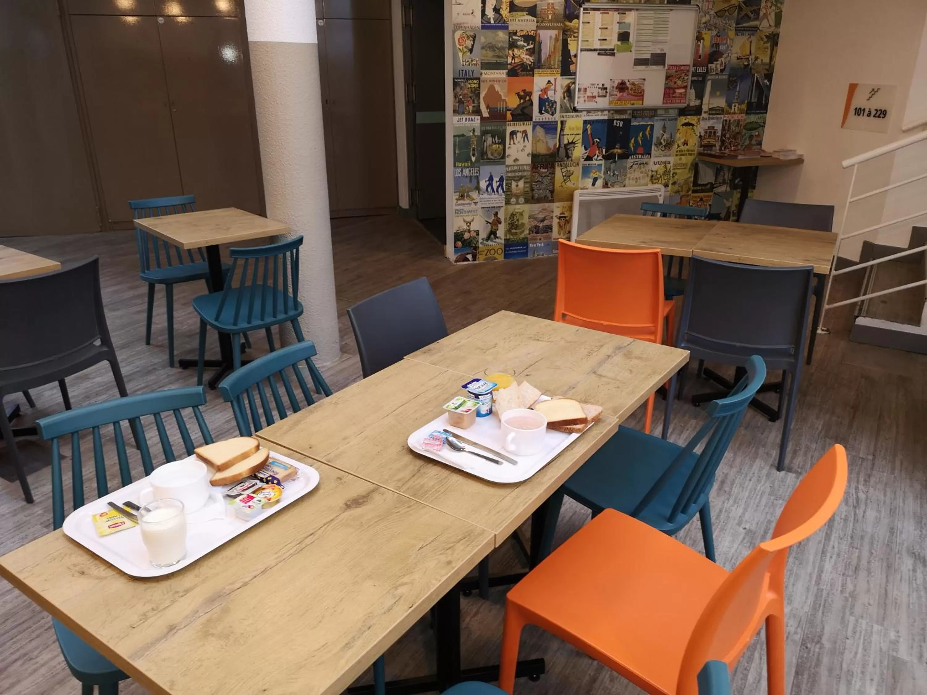 Lounge or bar in hotelF1 Nemours