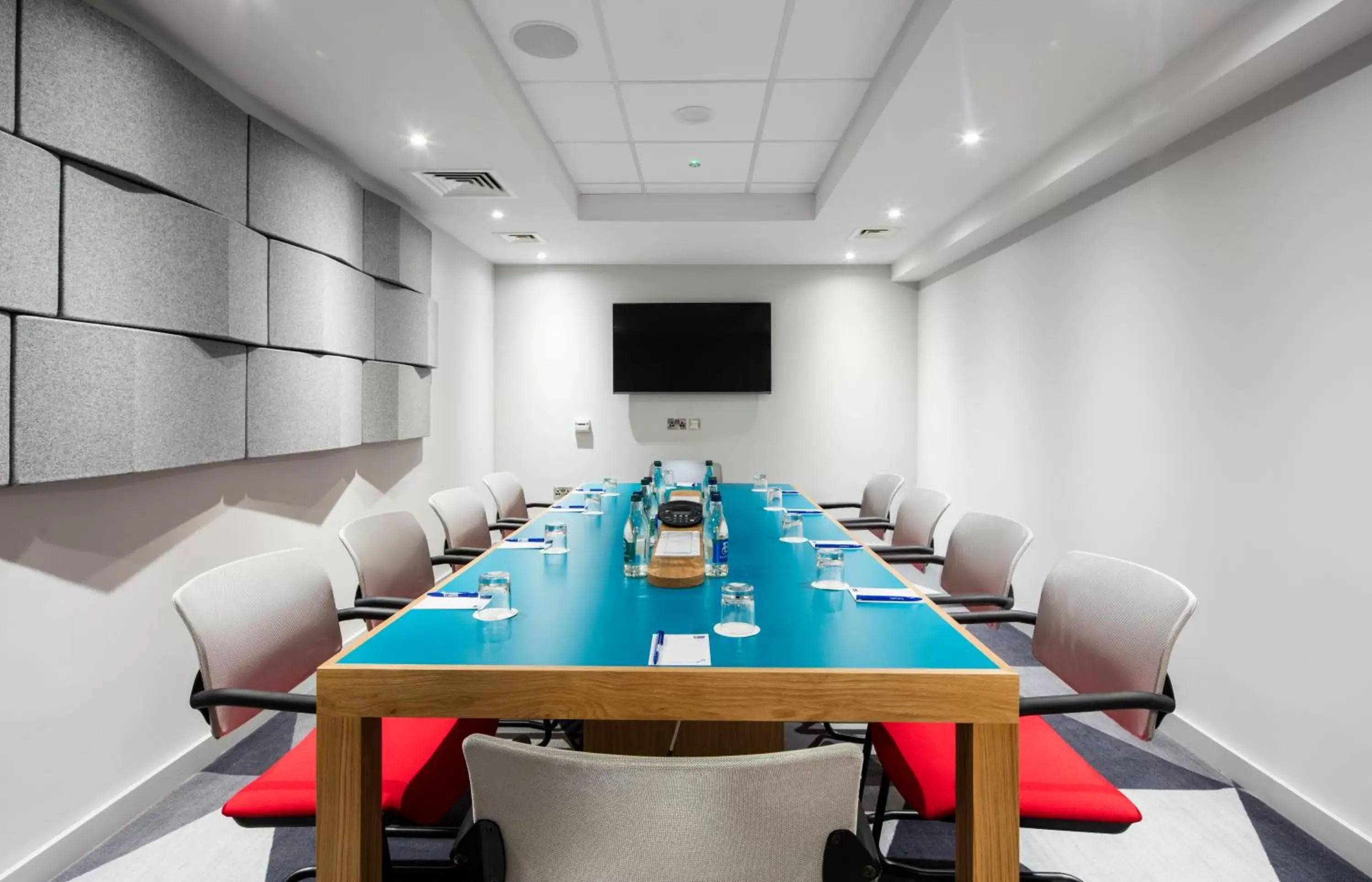 Meeting/conference room in Holiday Inn Express Dublin City Centre