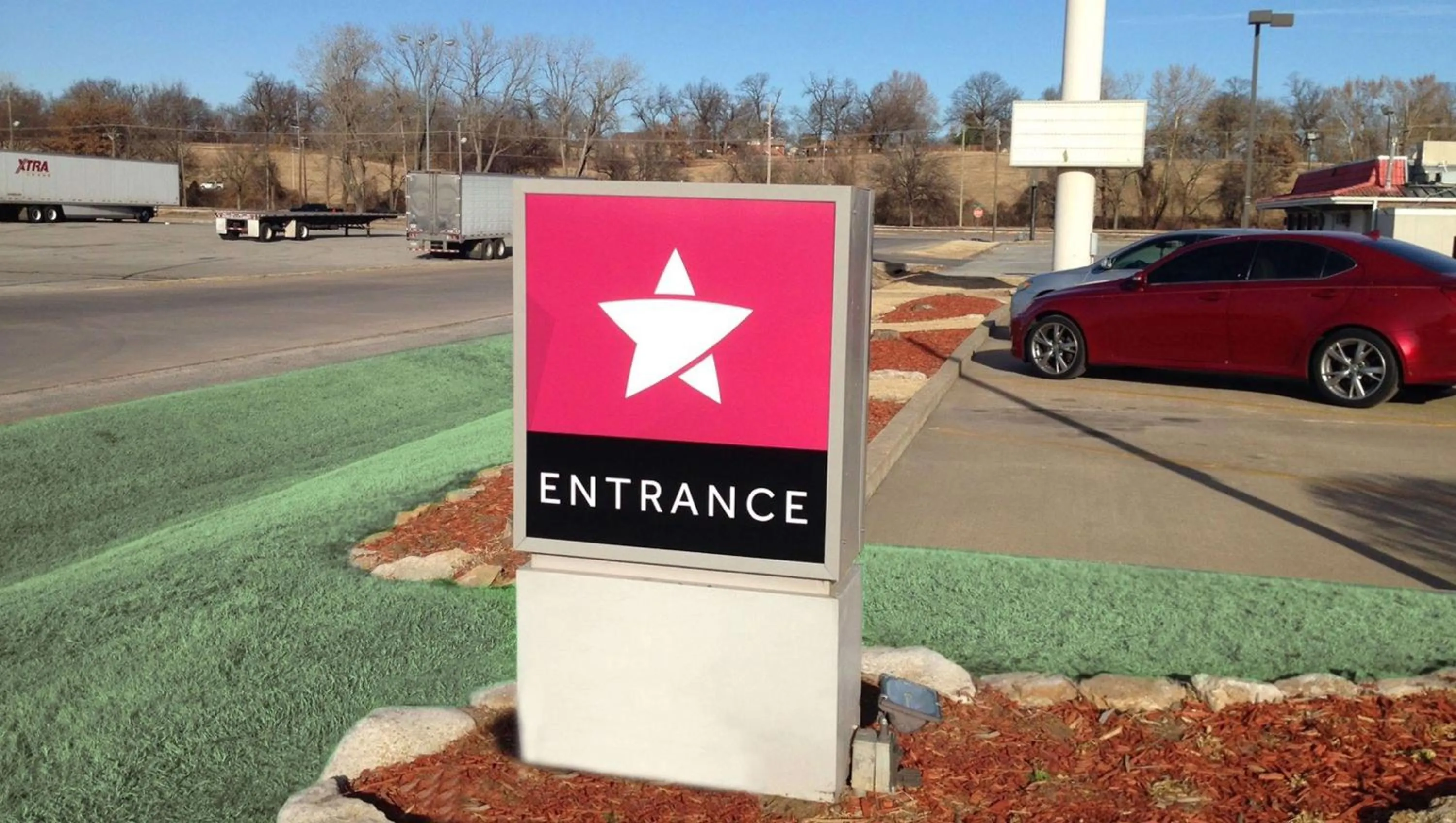 Property building in Magnuson Hotel Sand Springs – Tulsa West