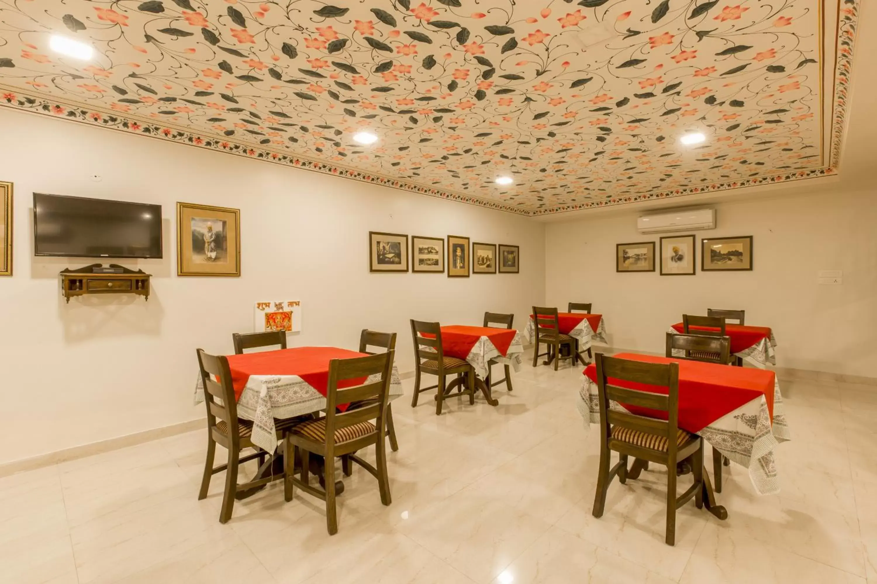 Banquet/Function facilities, Restaurant/Places to Eat in Umaid Residency - A Regal Heritage Home