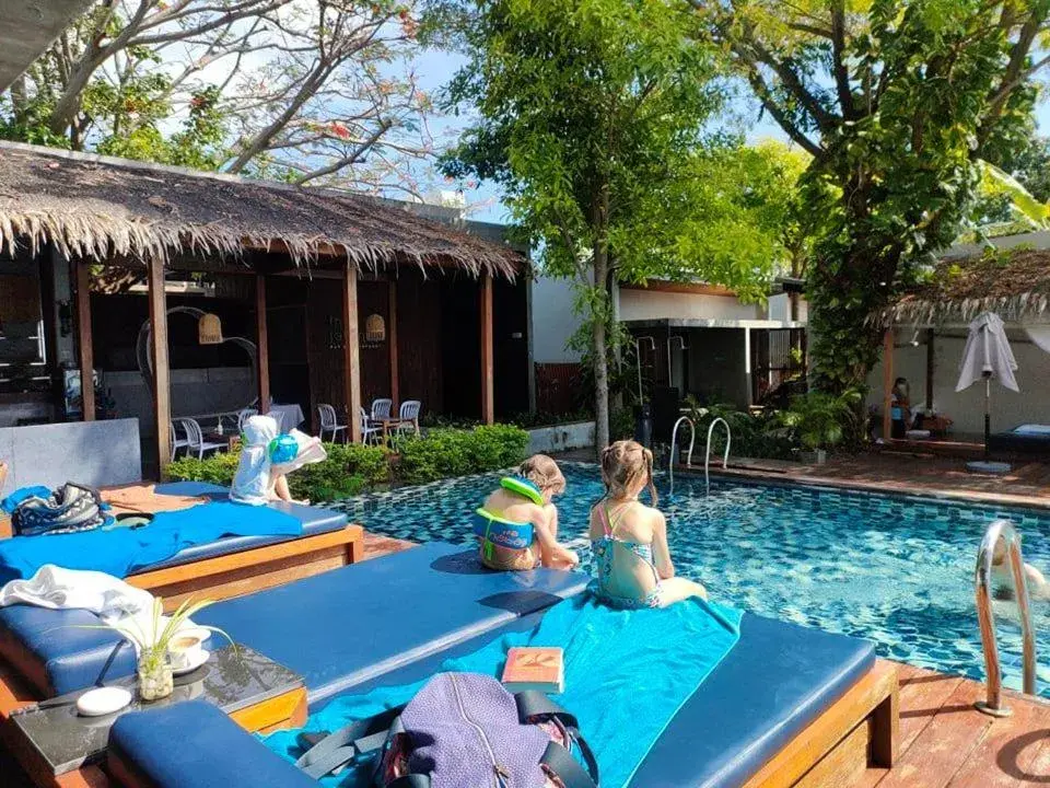 Swimming Pool in Casa De Mar - SHA Plus