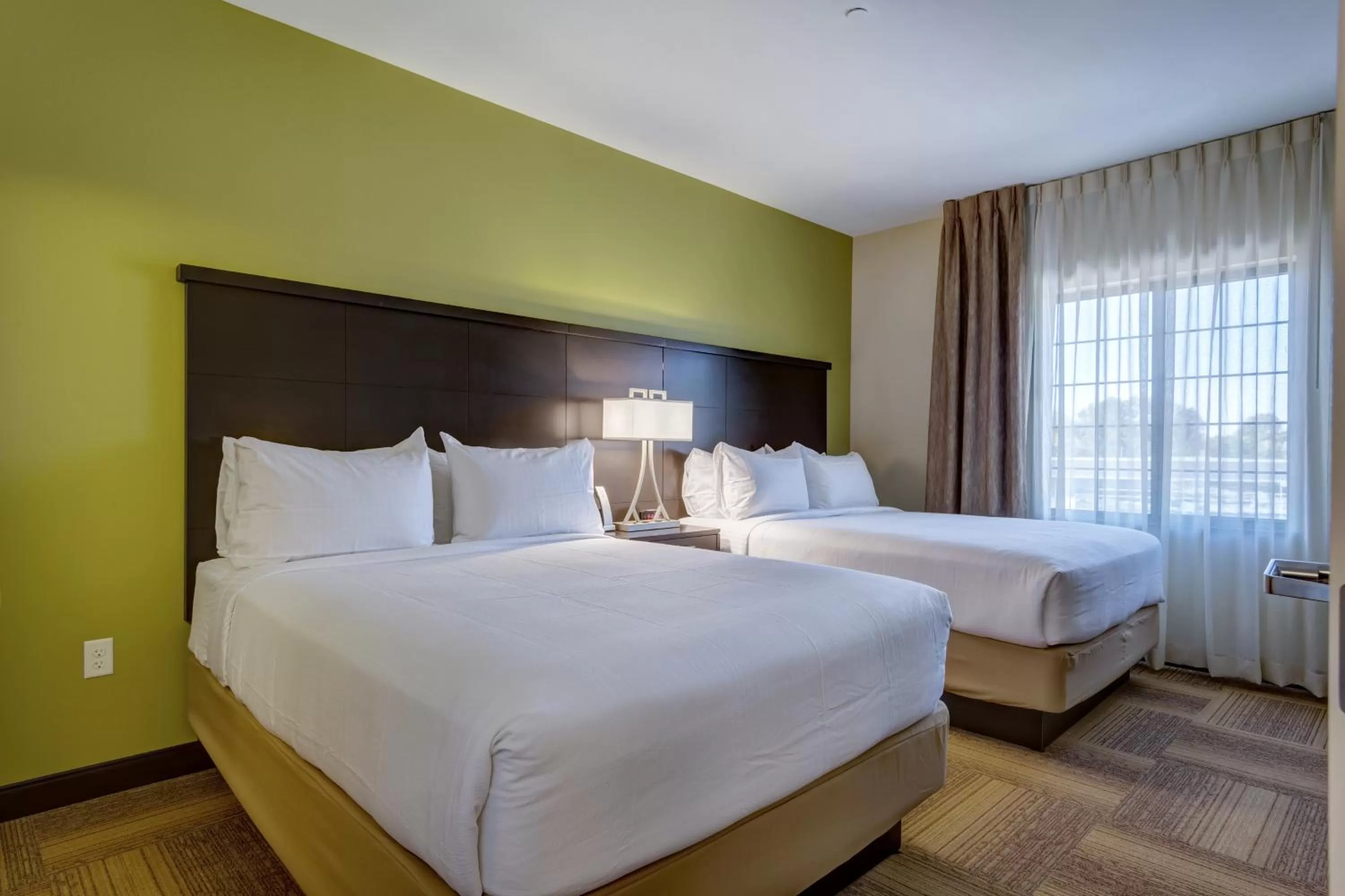 Staybridge Suites St Louis - Westport by IHG